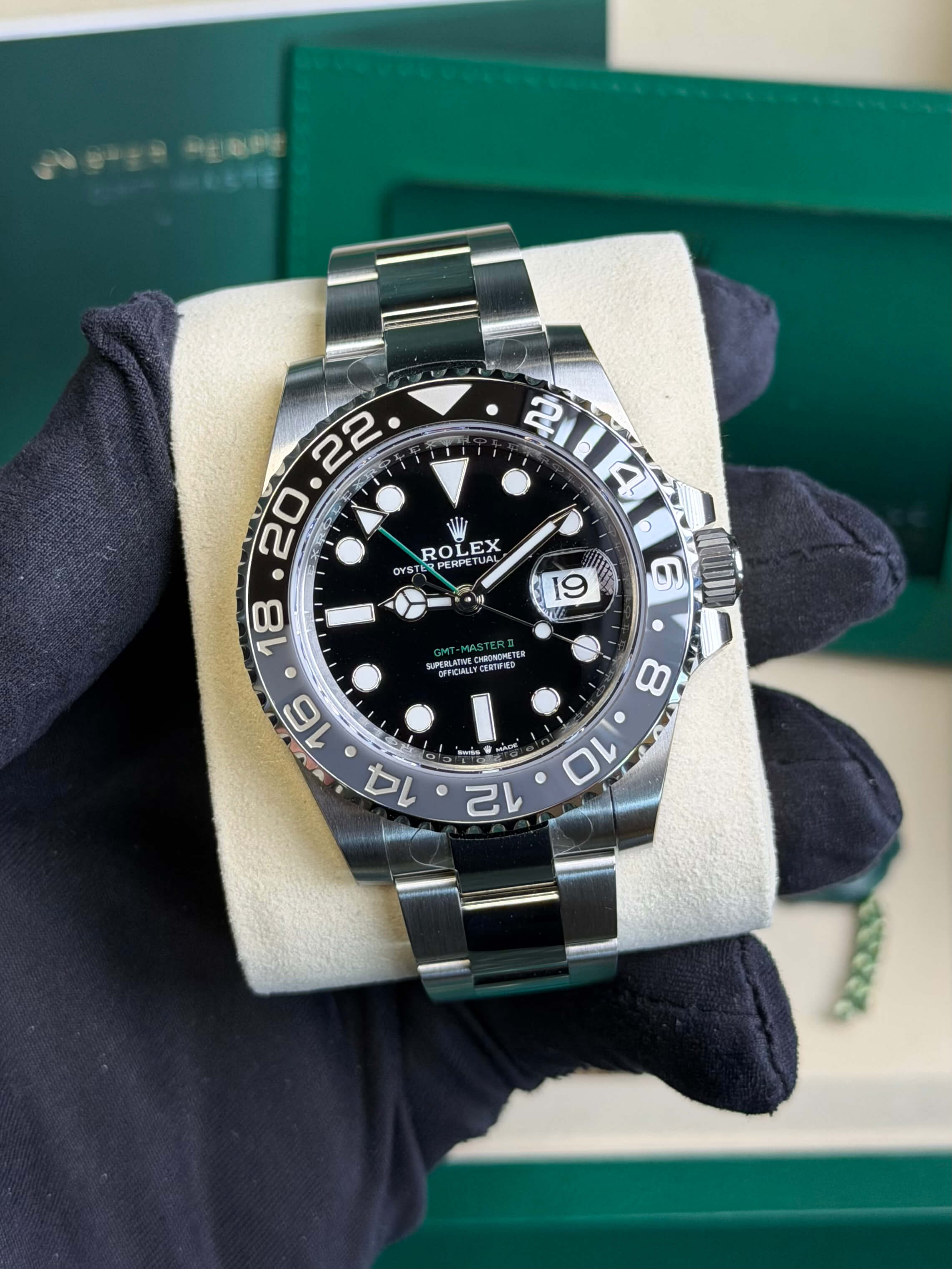 Rolex 126710GRNR GMT-Master II Bruce Wayne Oyster 2026 Stickerd!