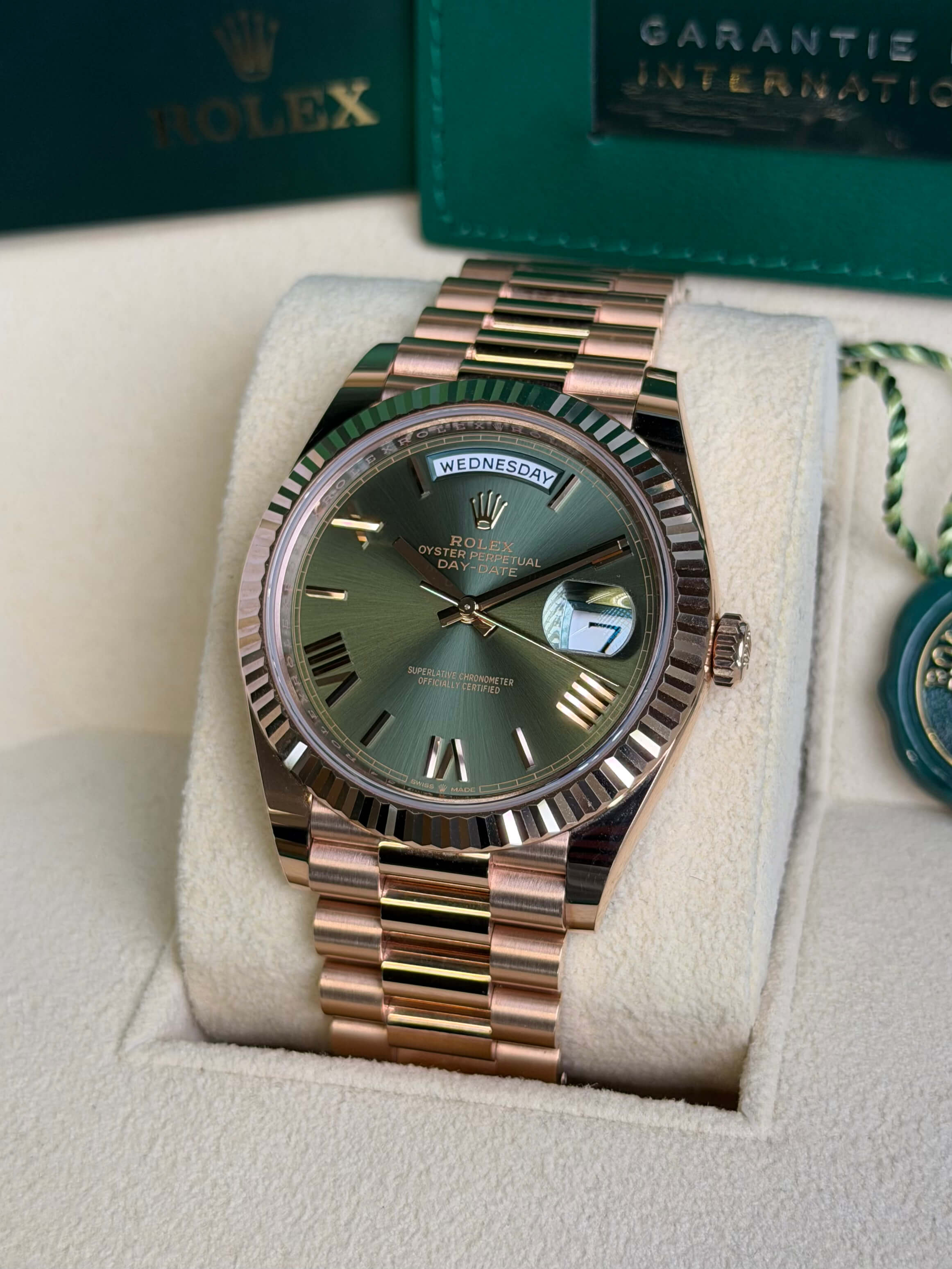 Watchrr - Authentic luxury watch