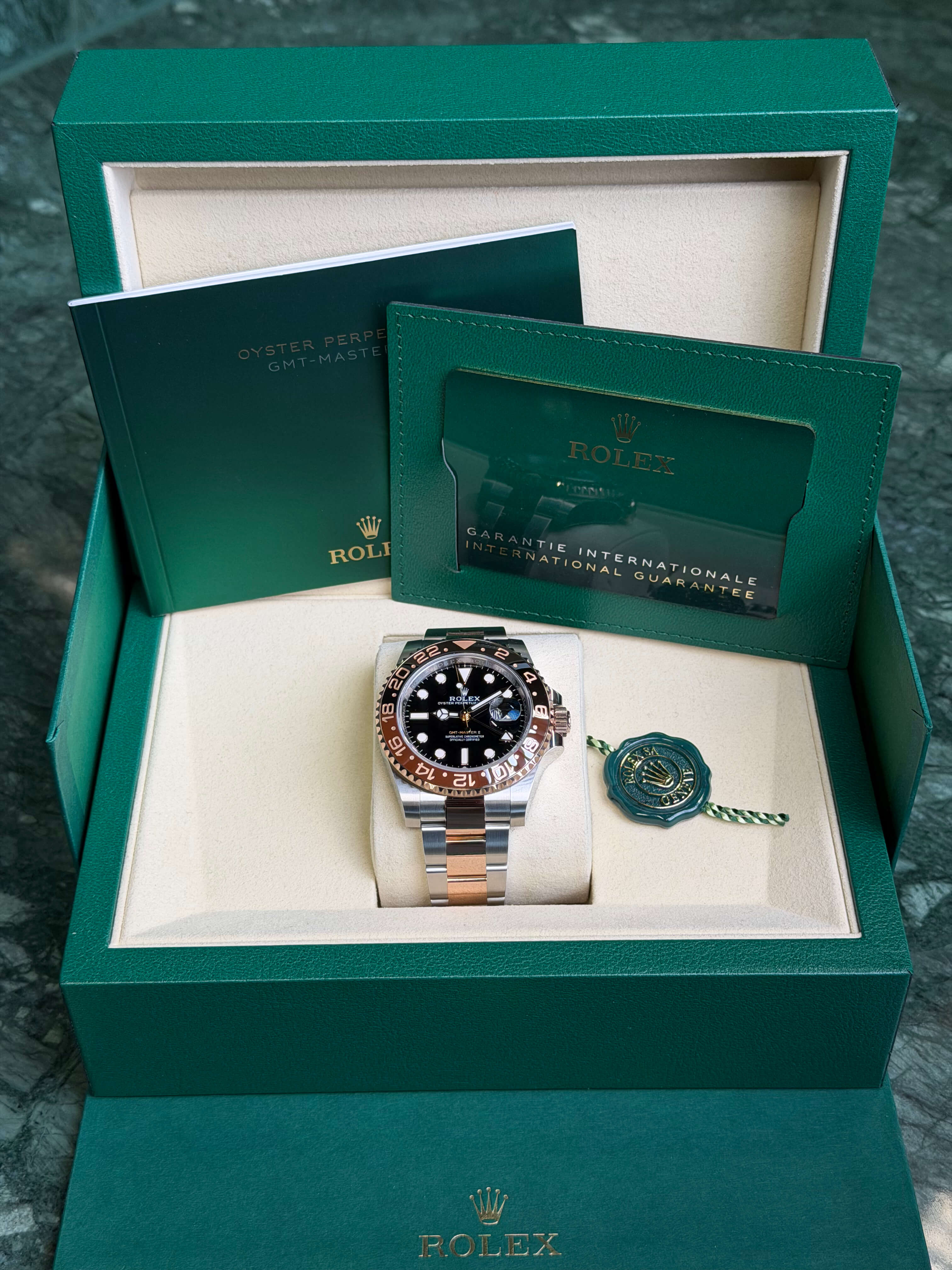 Watchrr - Authentic luxury watch