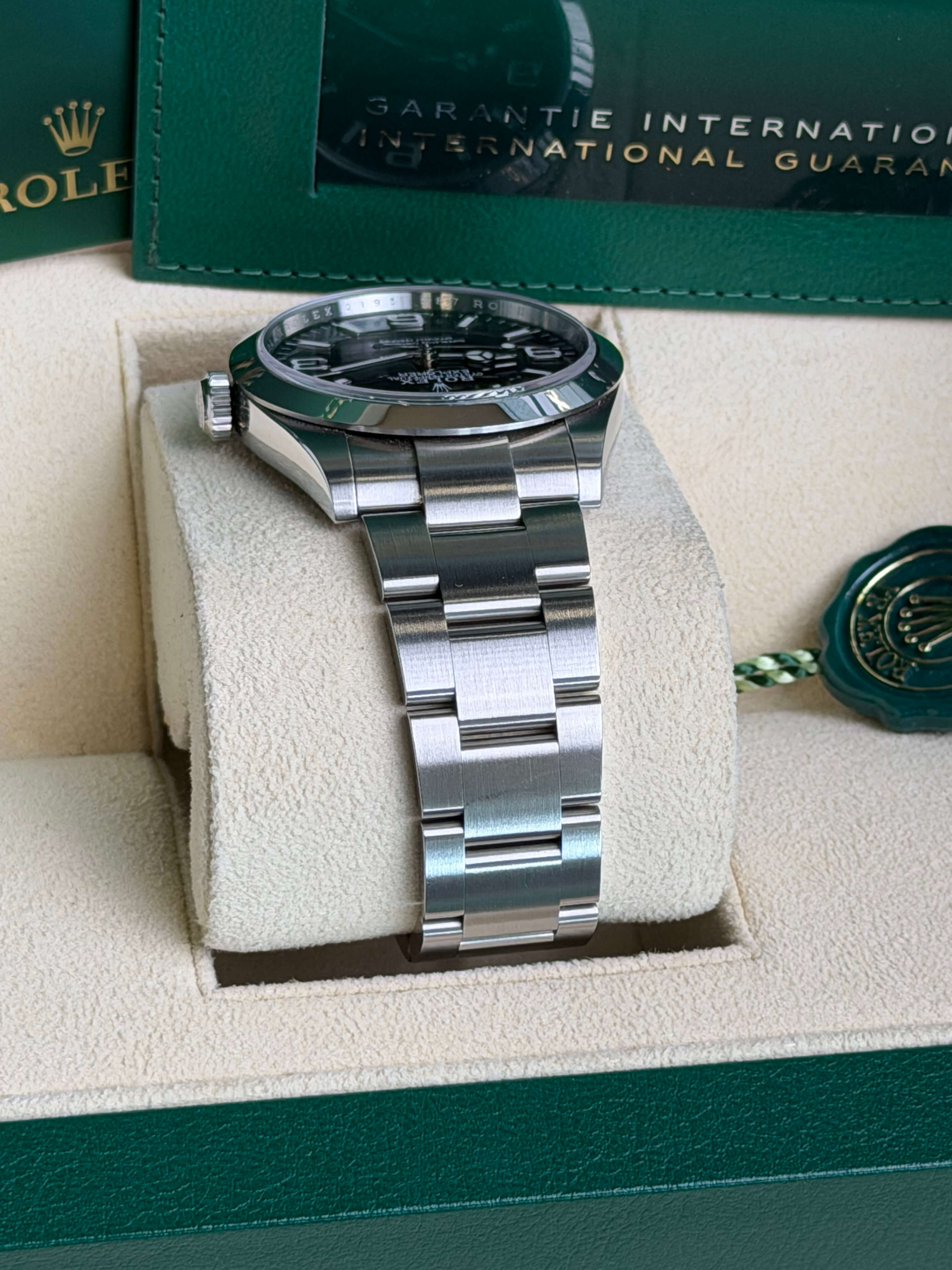 Watchrr - Authentic luxury watch