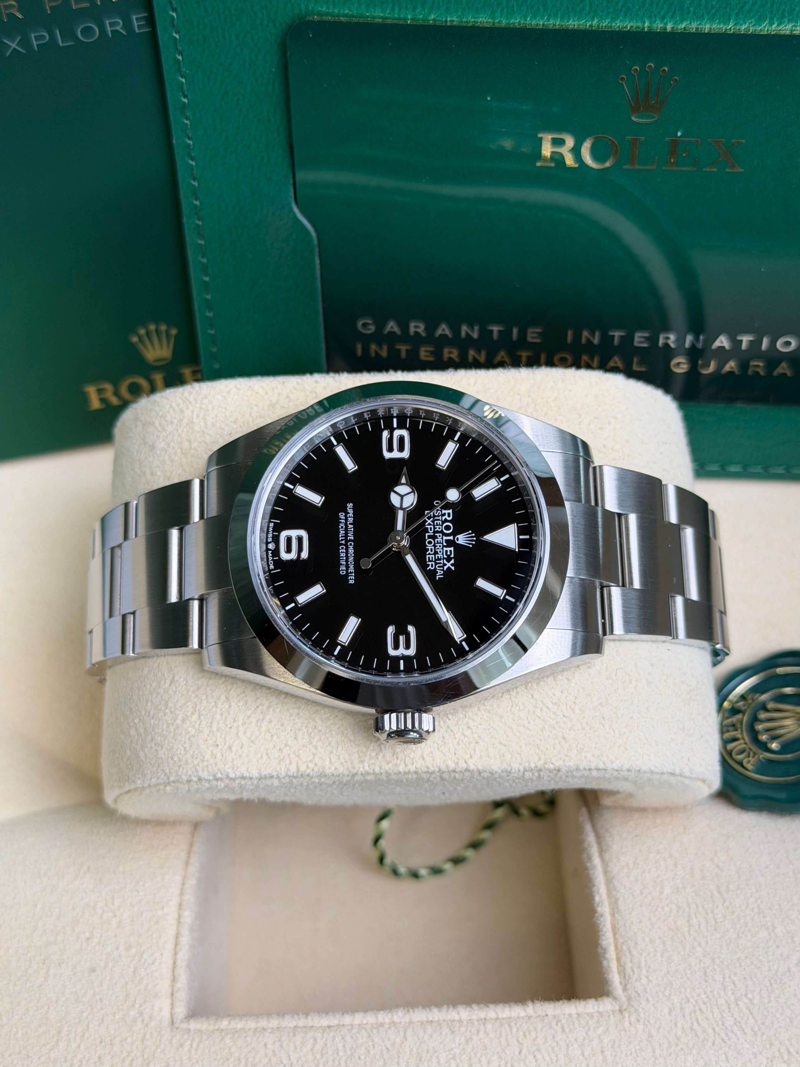 Watchrr - Authentic luxury watch