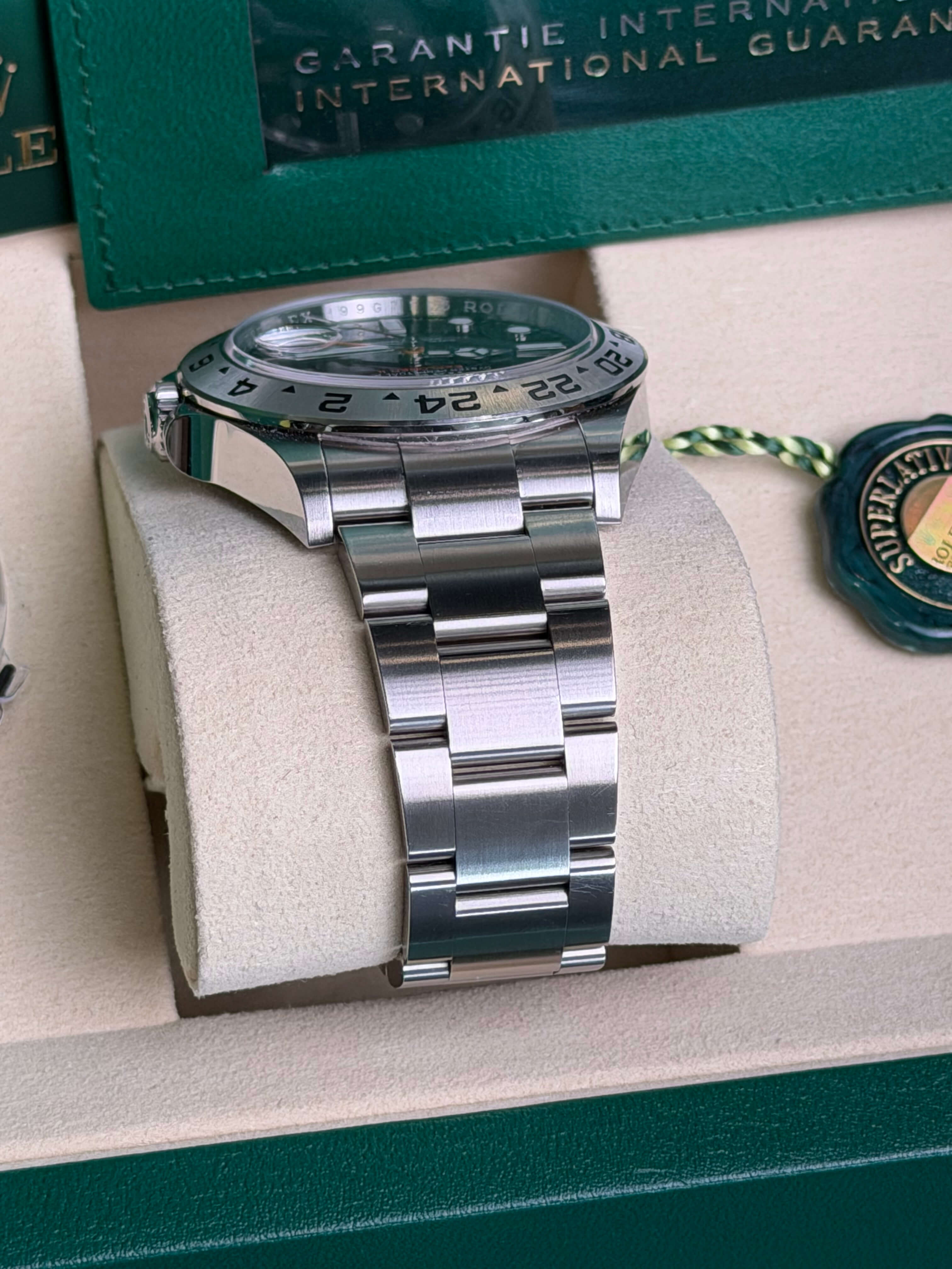Watchrr - Authentic luxury watch