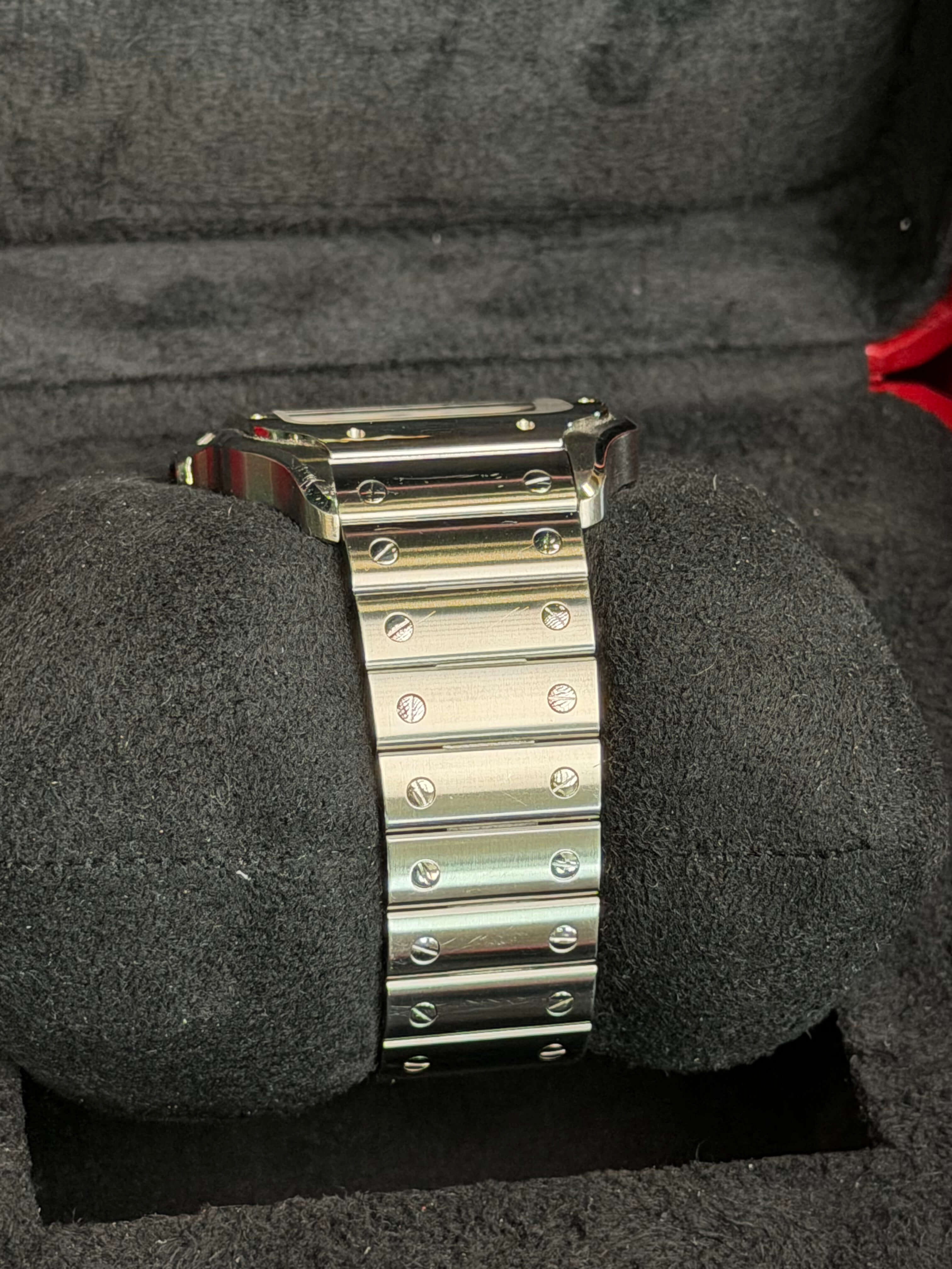 Watchrr - Authentic luxury watch