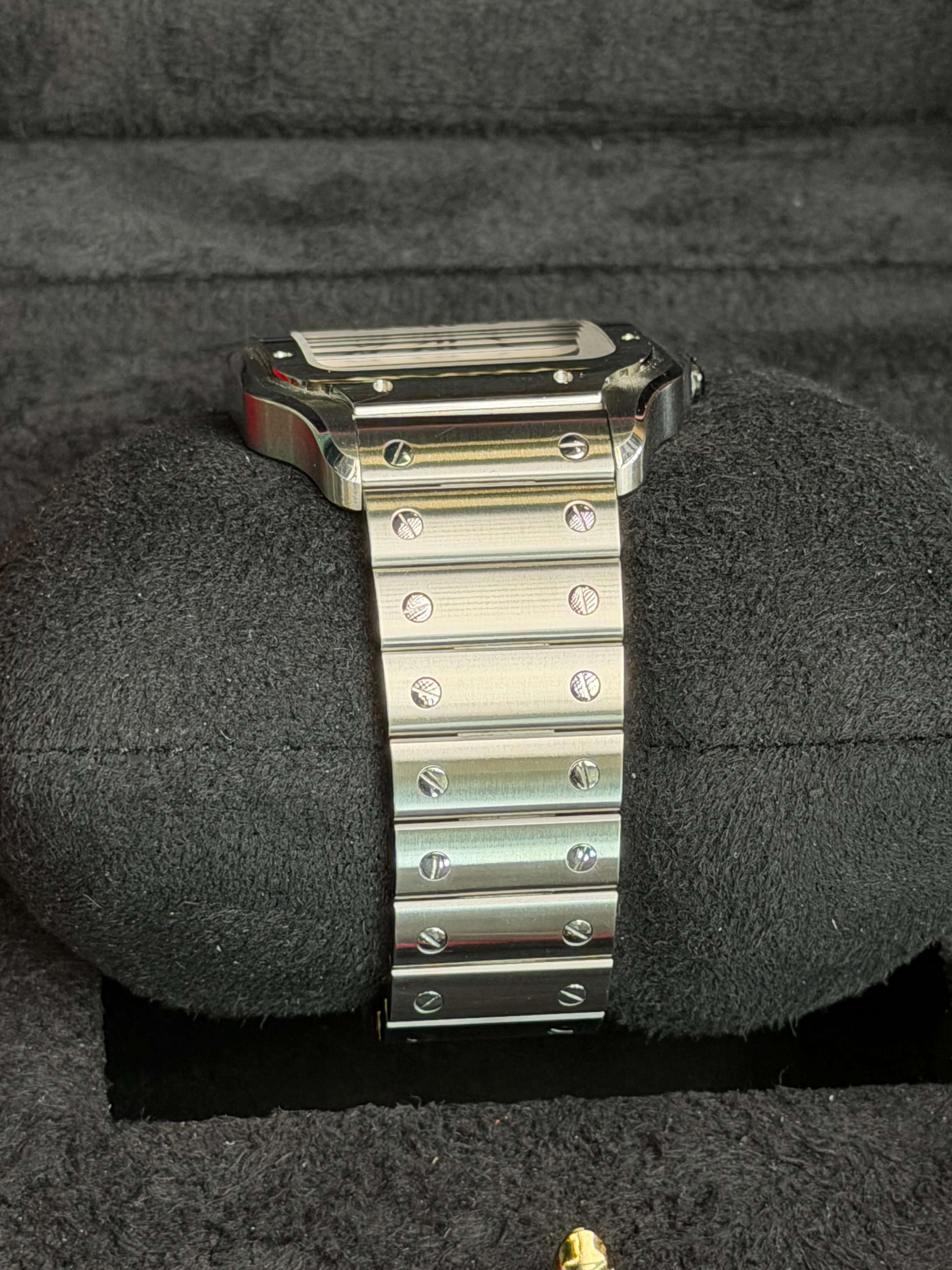 Watchrr - Authentic luxury watch