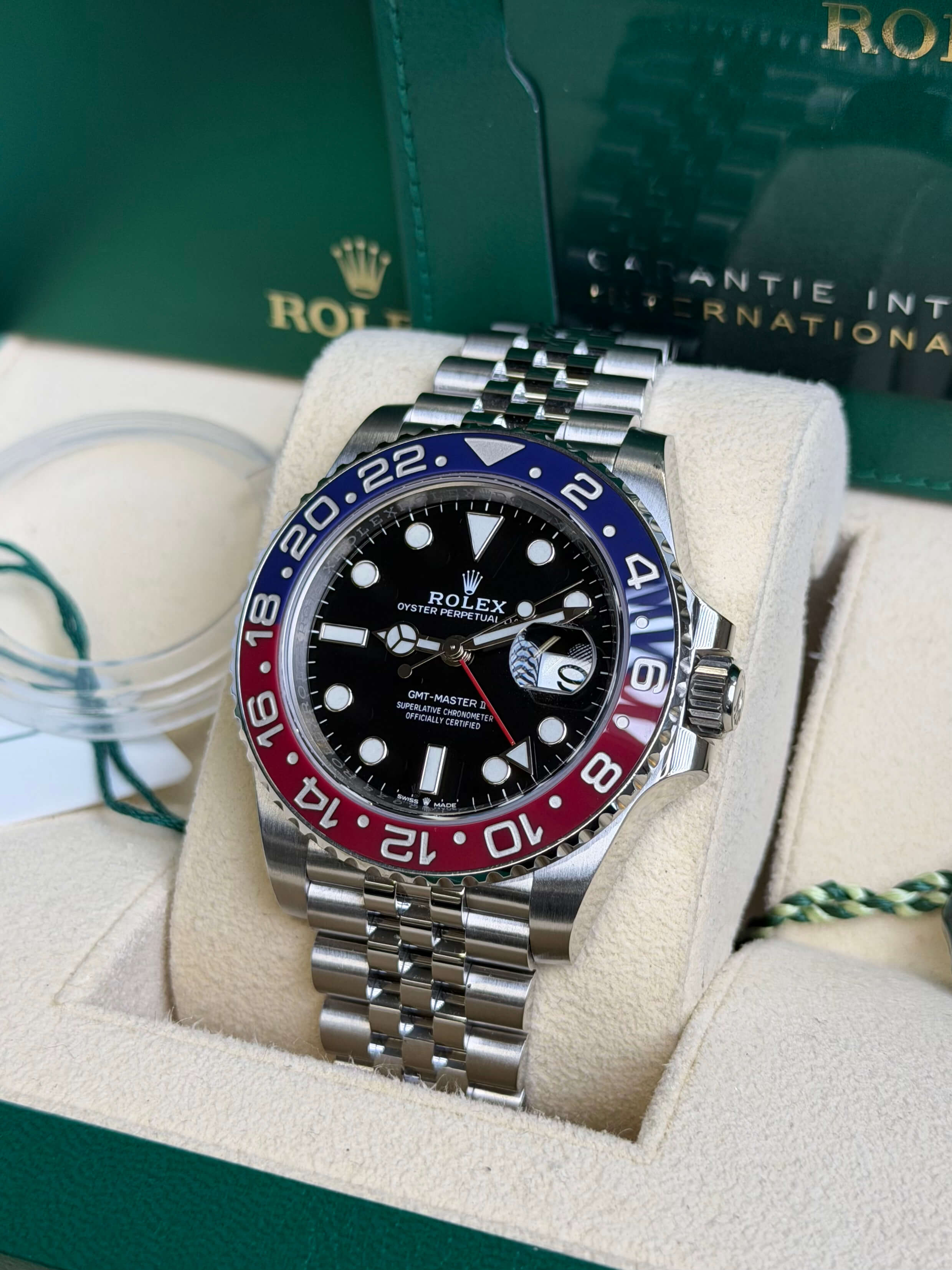 Watchrr - Authentic luxury watch