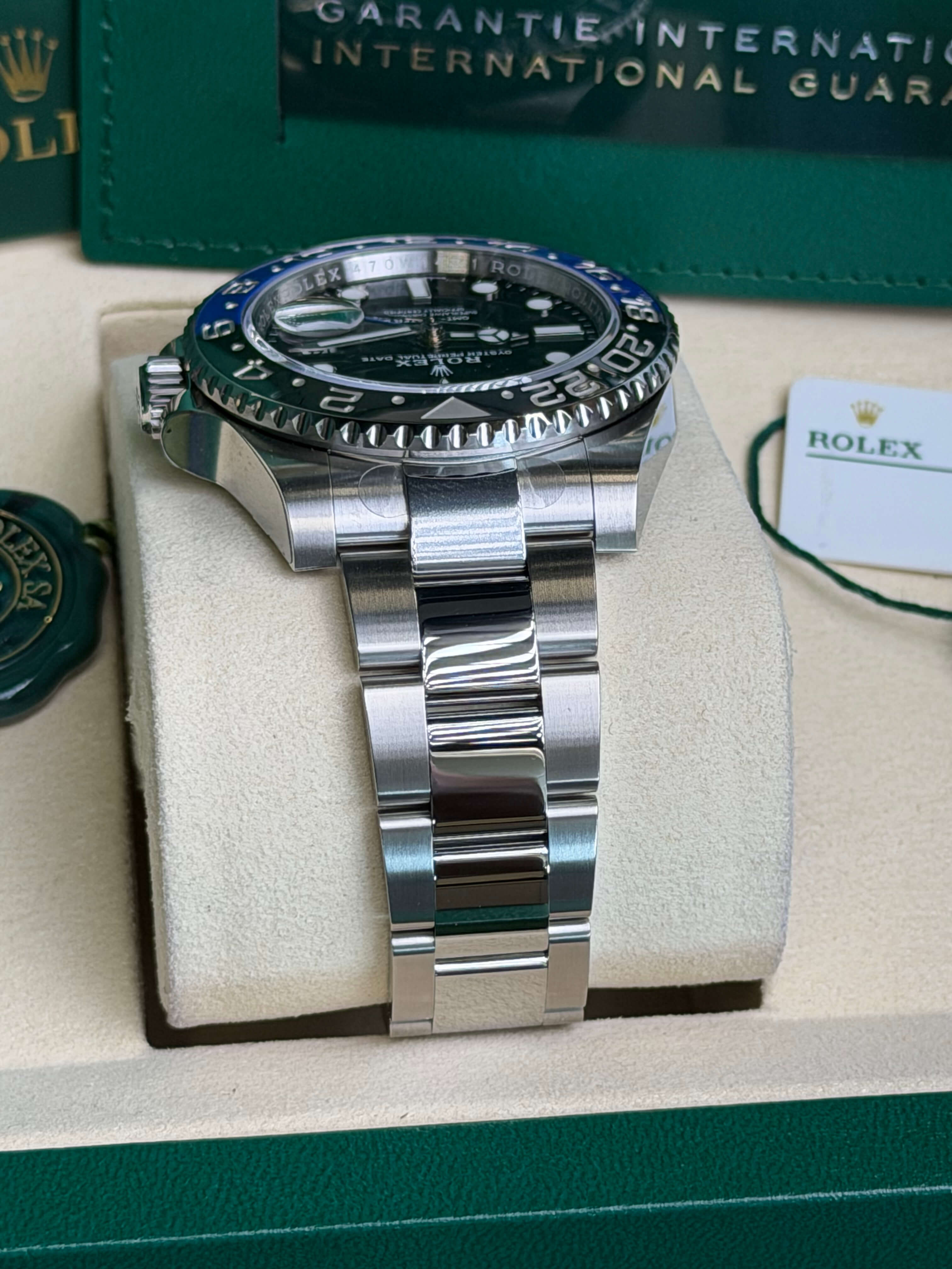 Watchrr - Authentic luxury watch