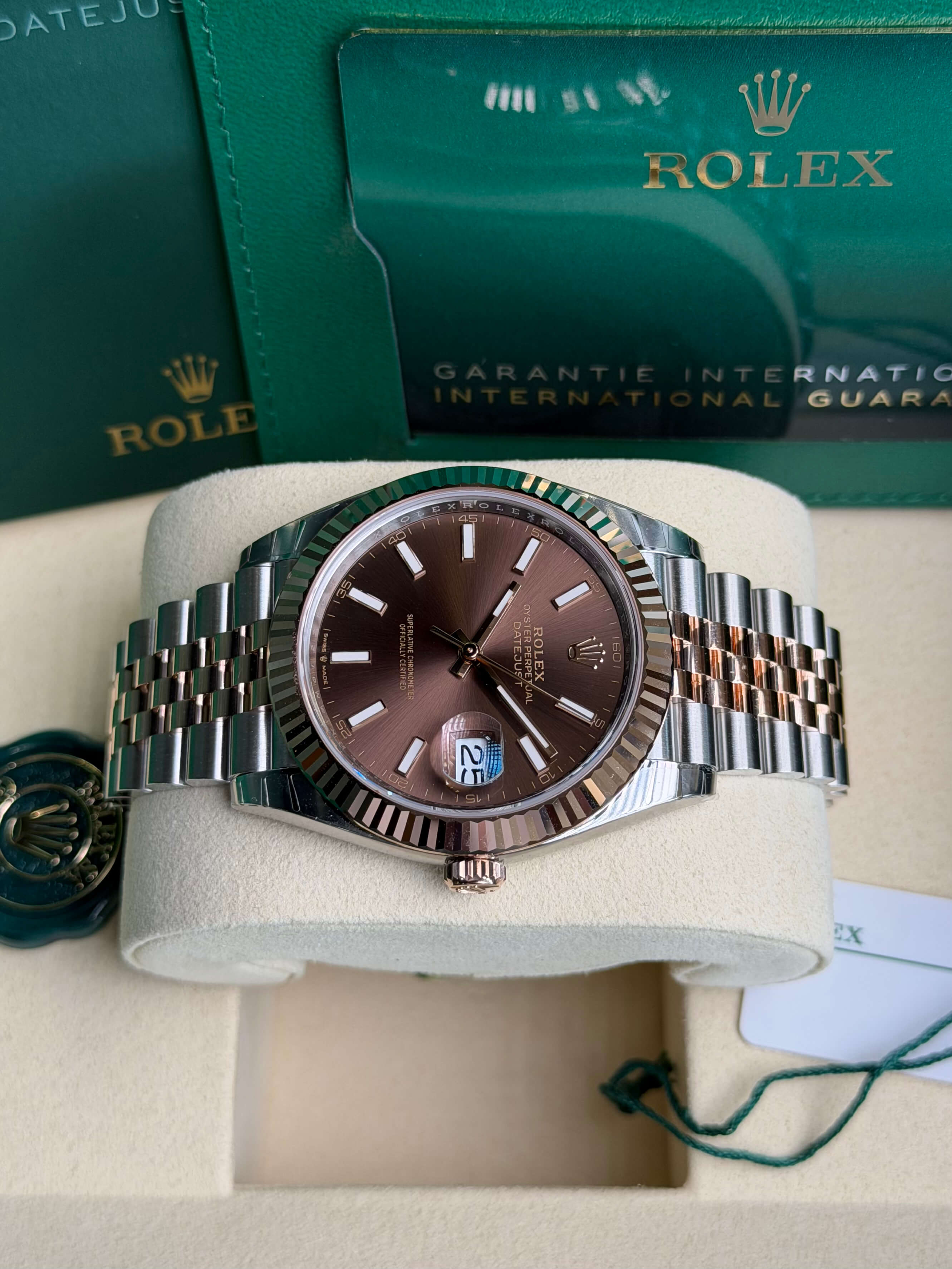 Watchrr - Authentic luxury watch