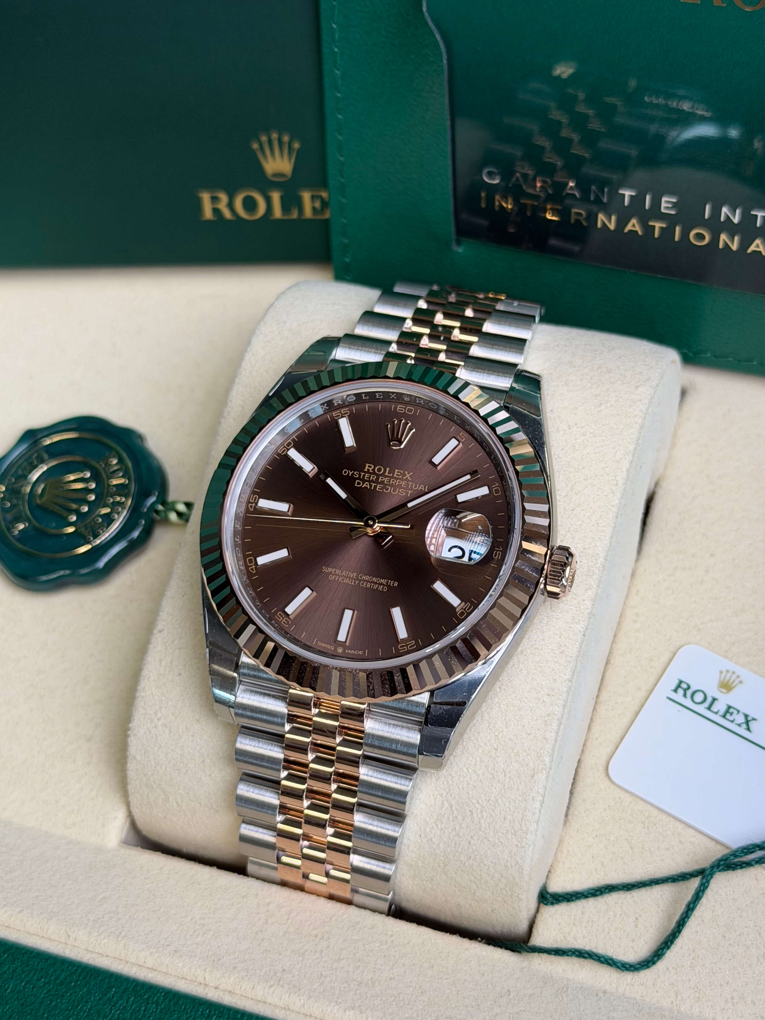 Watchrr - Authentic luxury watch
