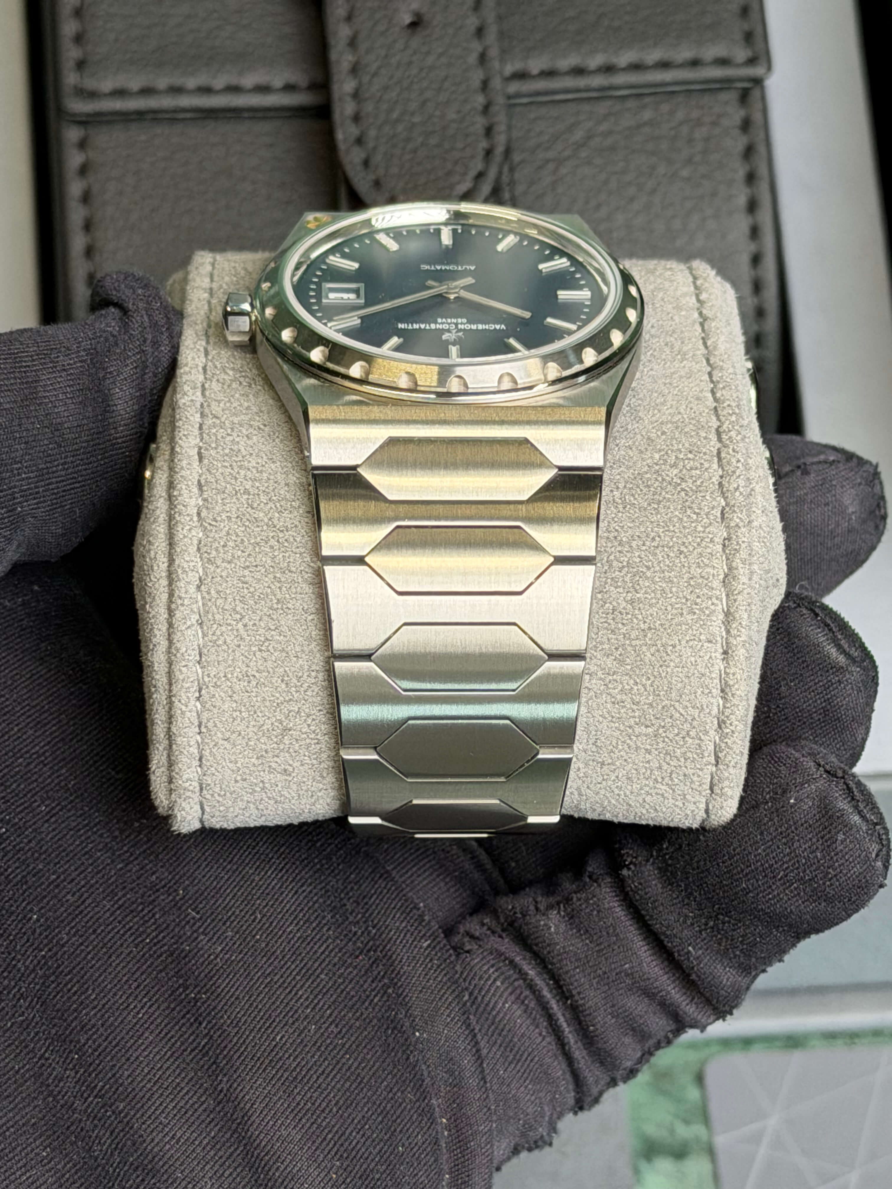 Watchrr - Authentic luxury watch