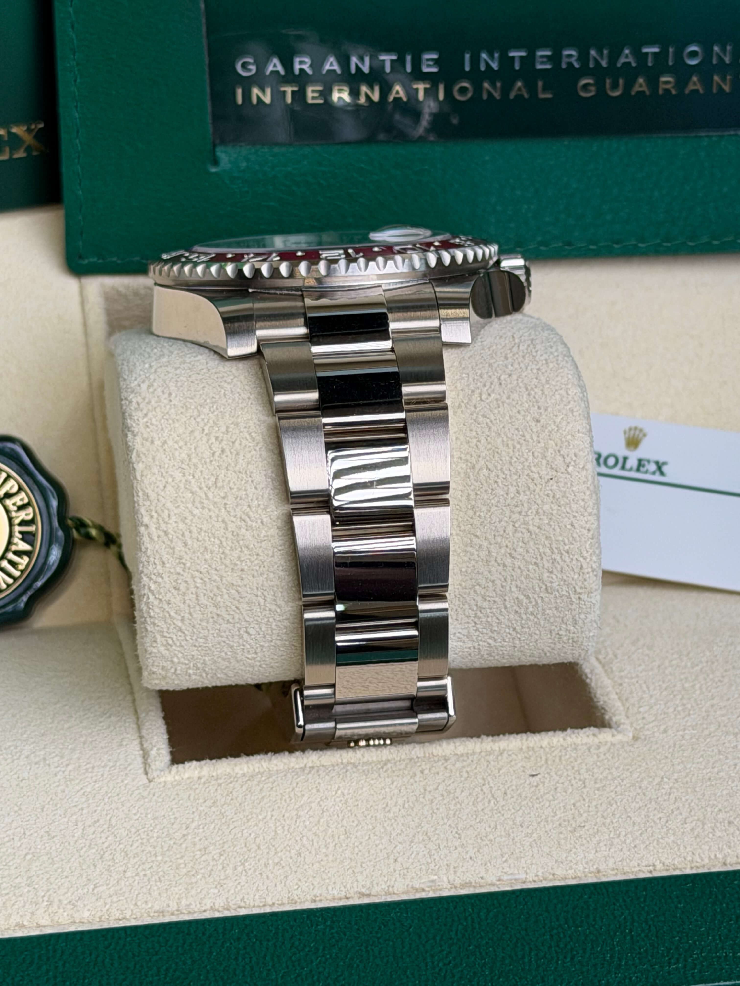 Watchrr - Authentic luxury watch