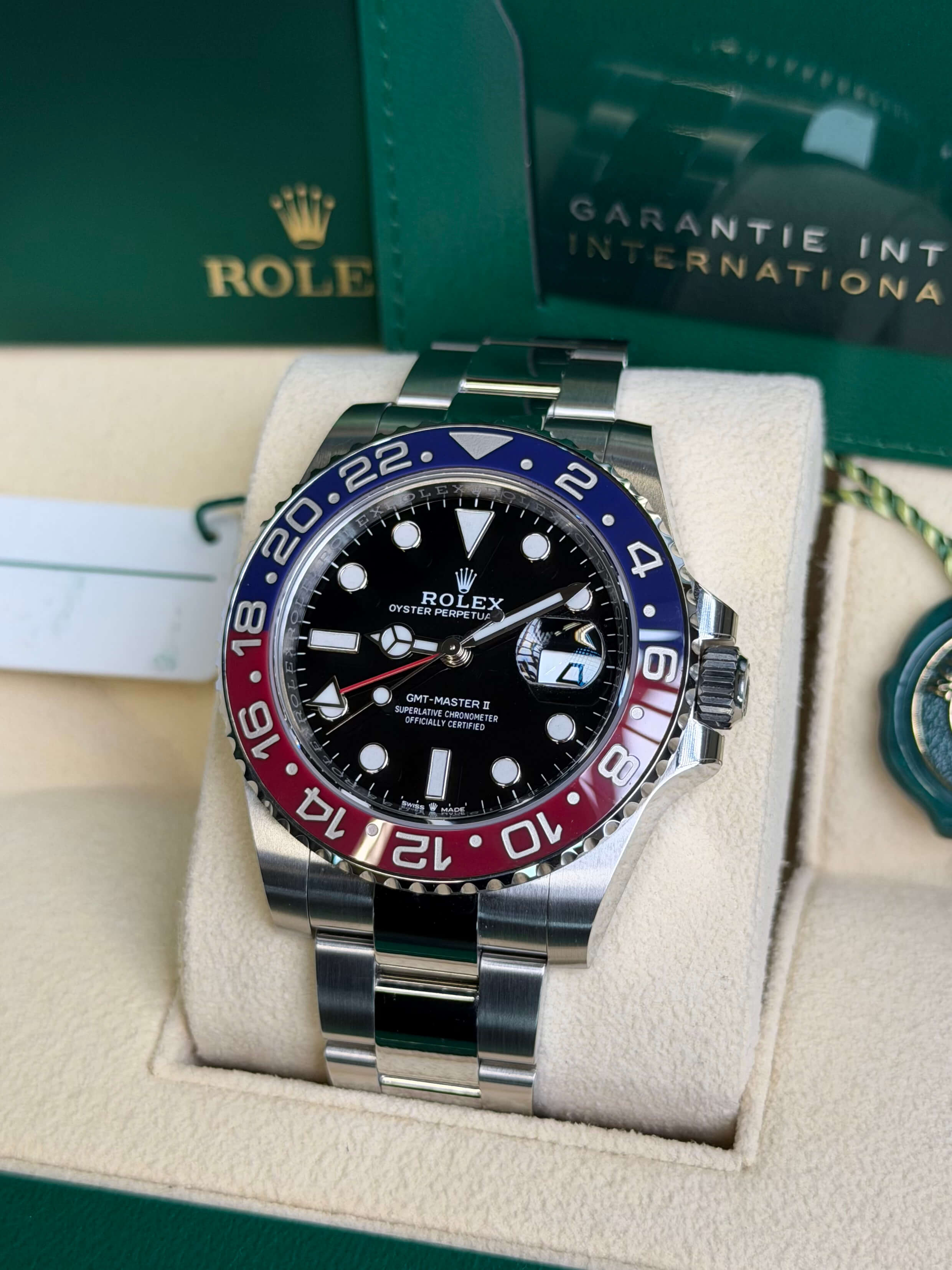 Watchrr - Authentic luxury watch