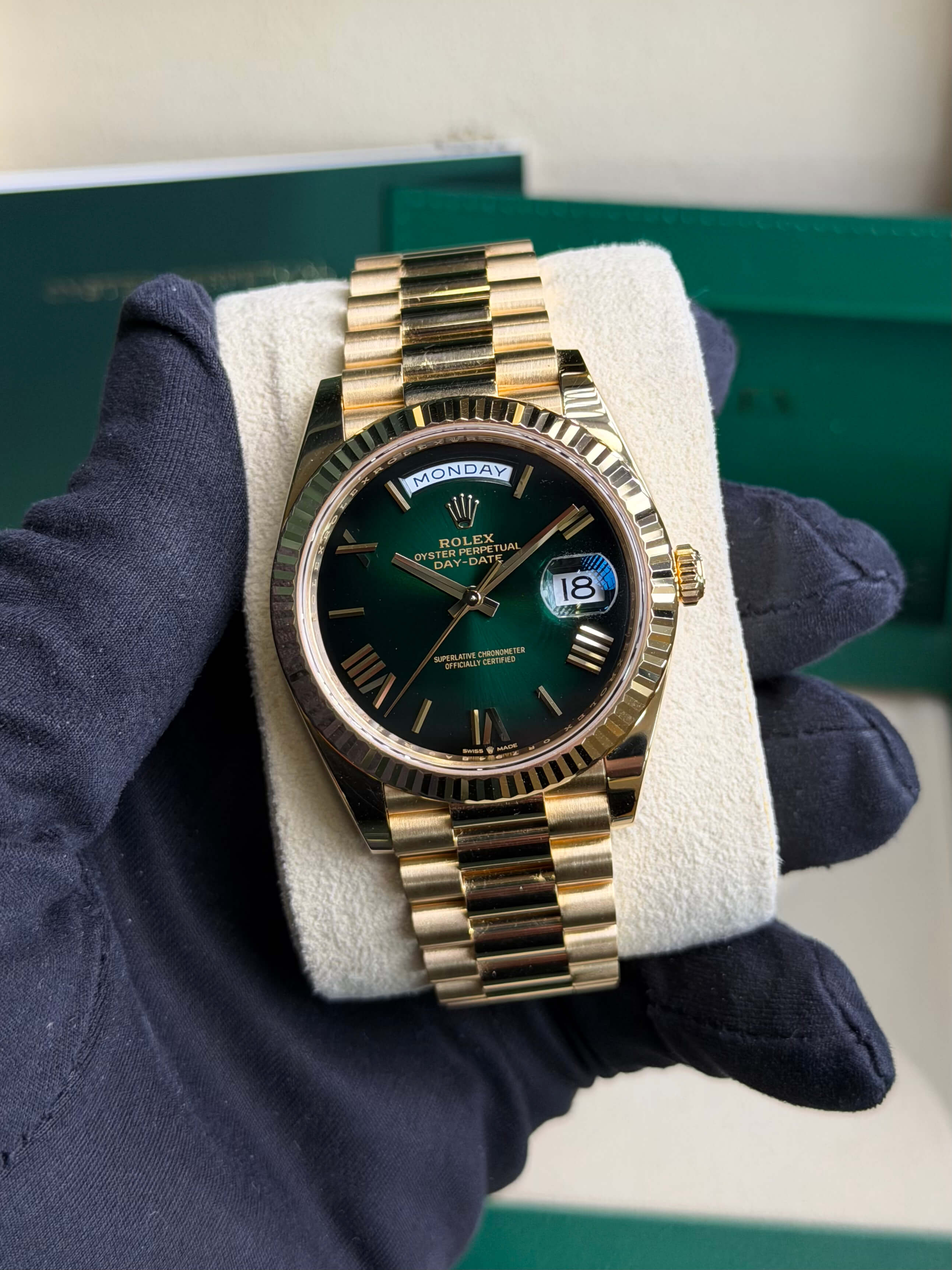 Rolex 228238-0069 Day-Date 40 Yellow Gold Green Ombre 2024