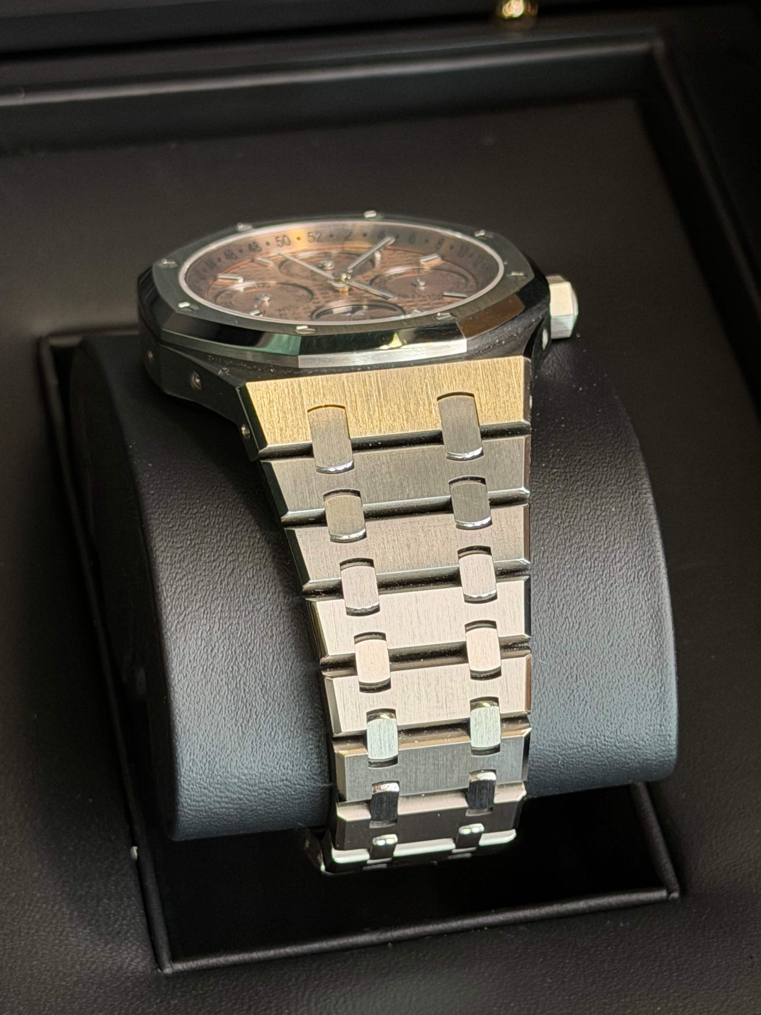 Watchrr - Authentic luxury watch