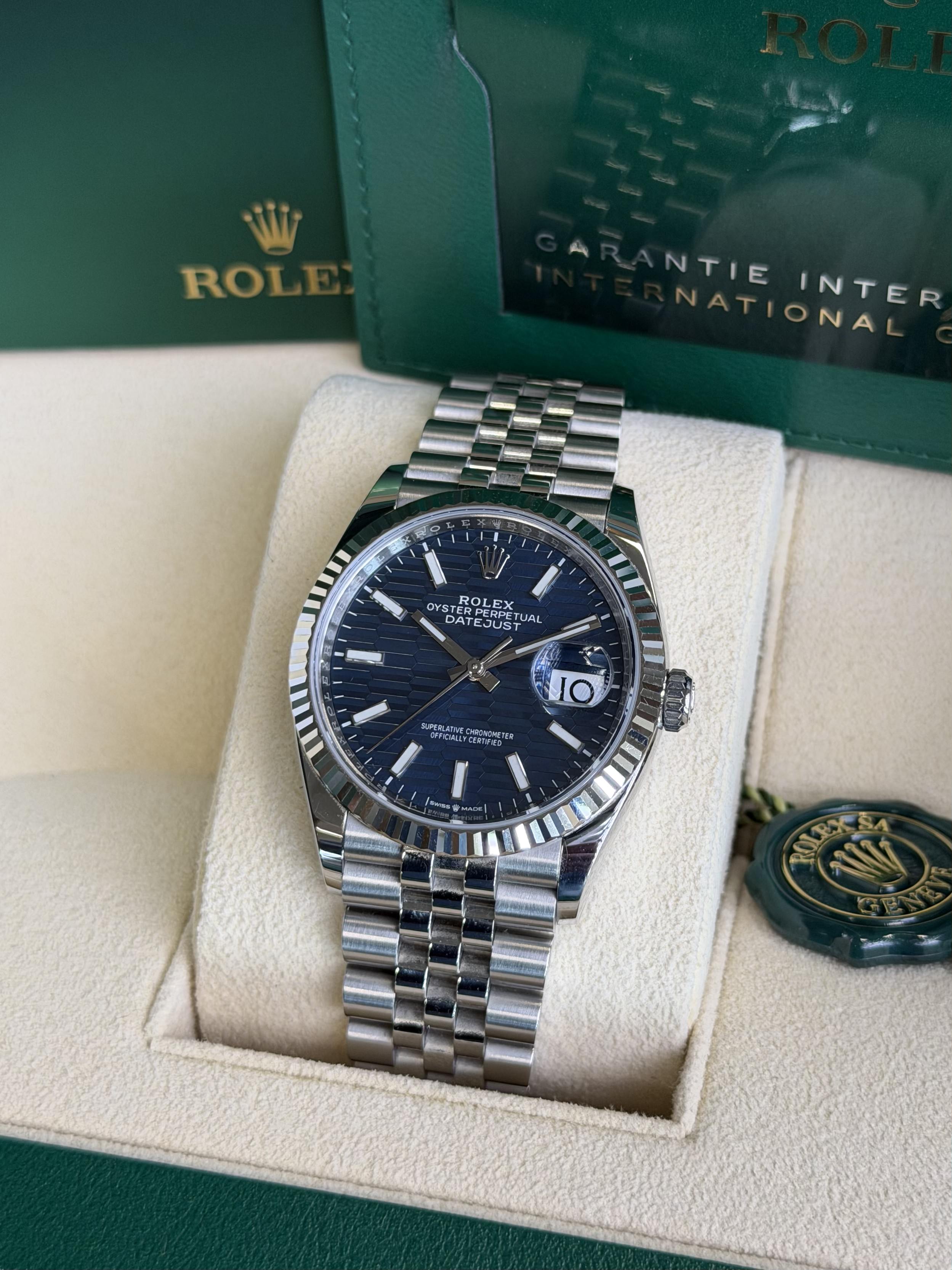 Watchrr - Authentic luxury watch