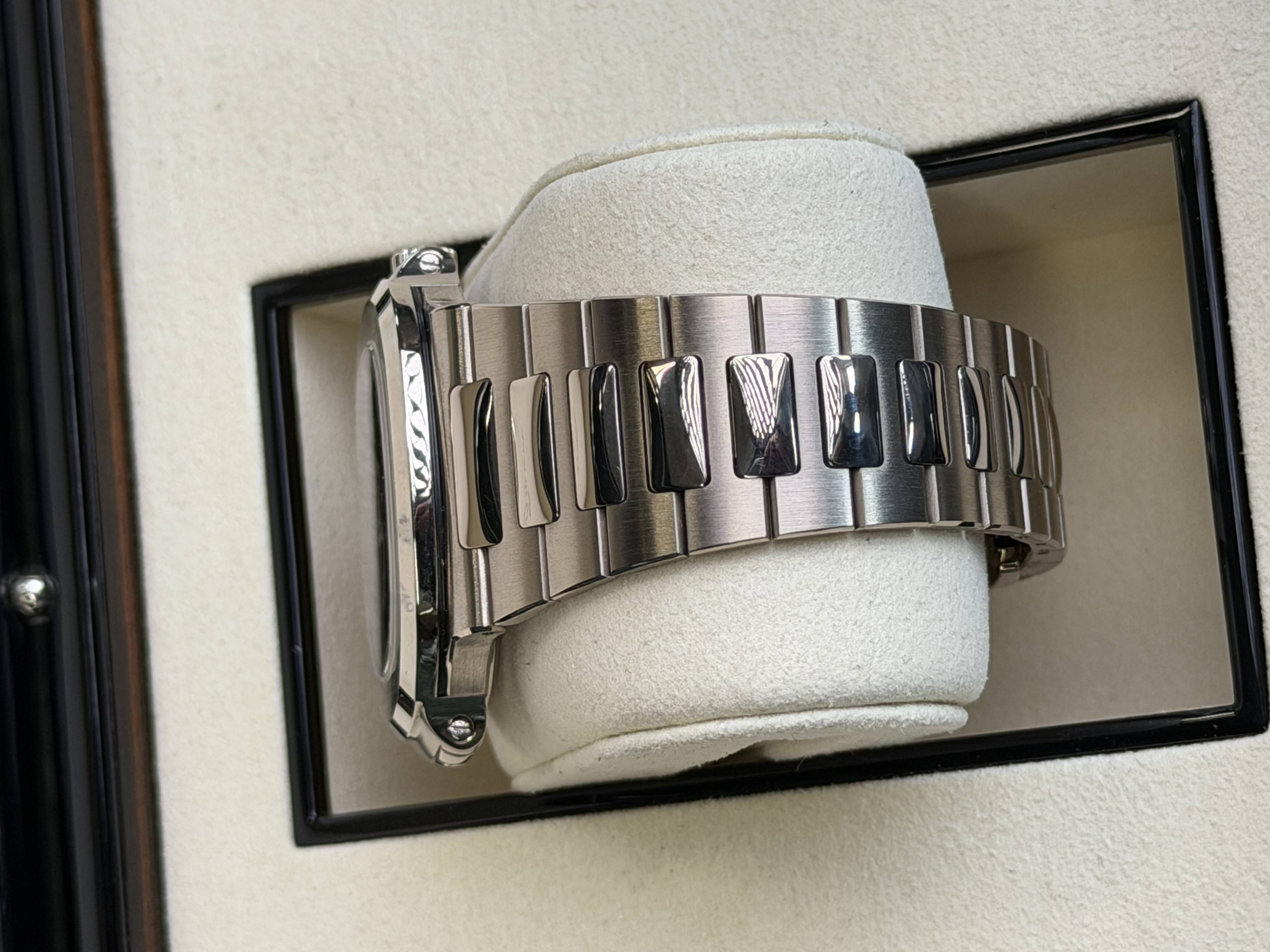 Watchrr - Authentic luxury watch