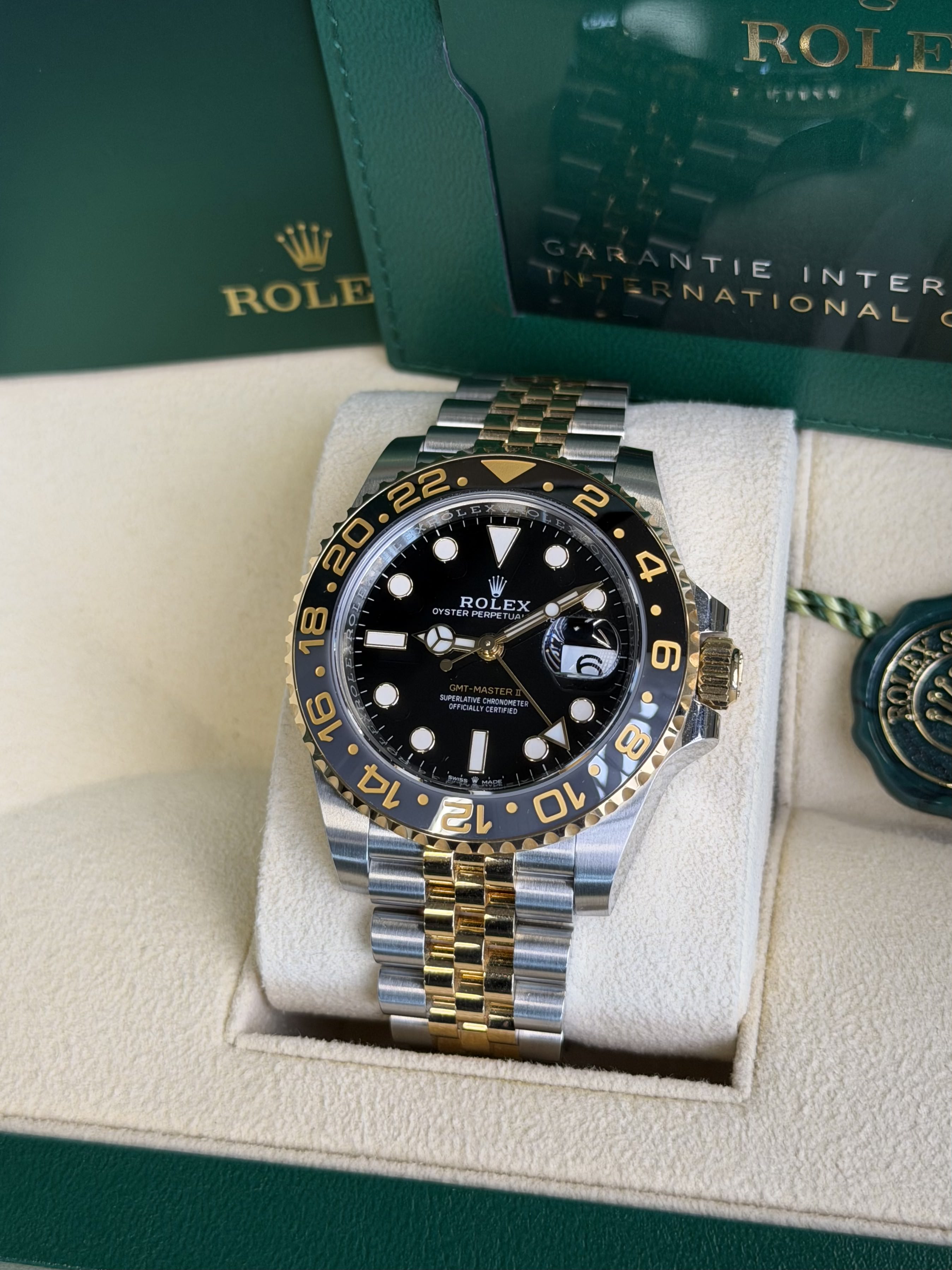 Watchrr - Authentic luxury watch