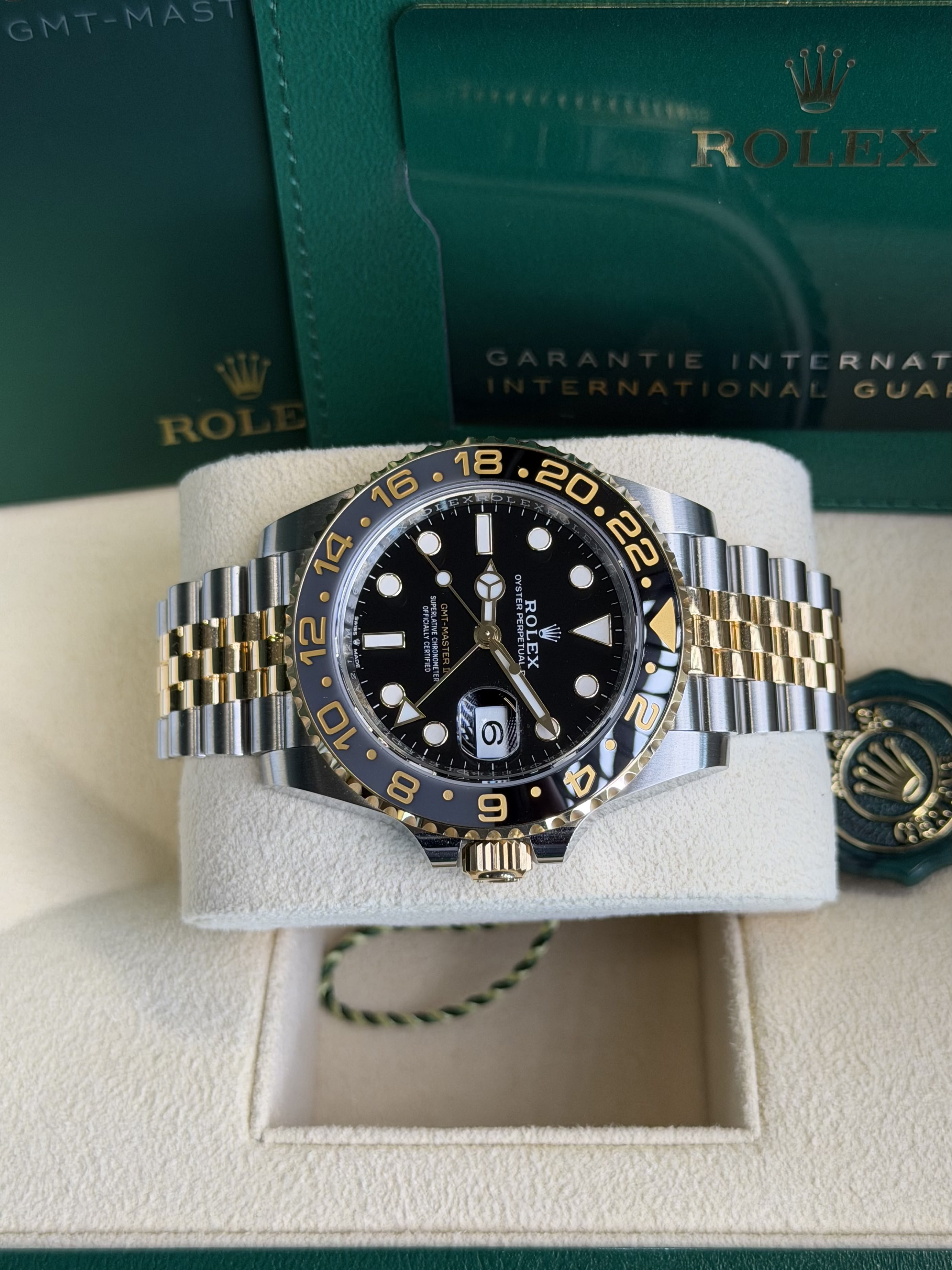 Watchrr - Authentic luxury watch