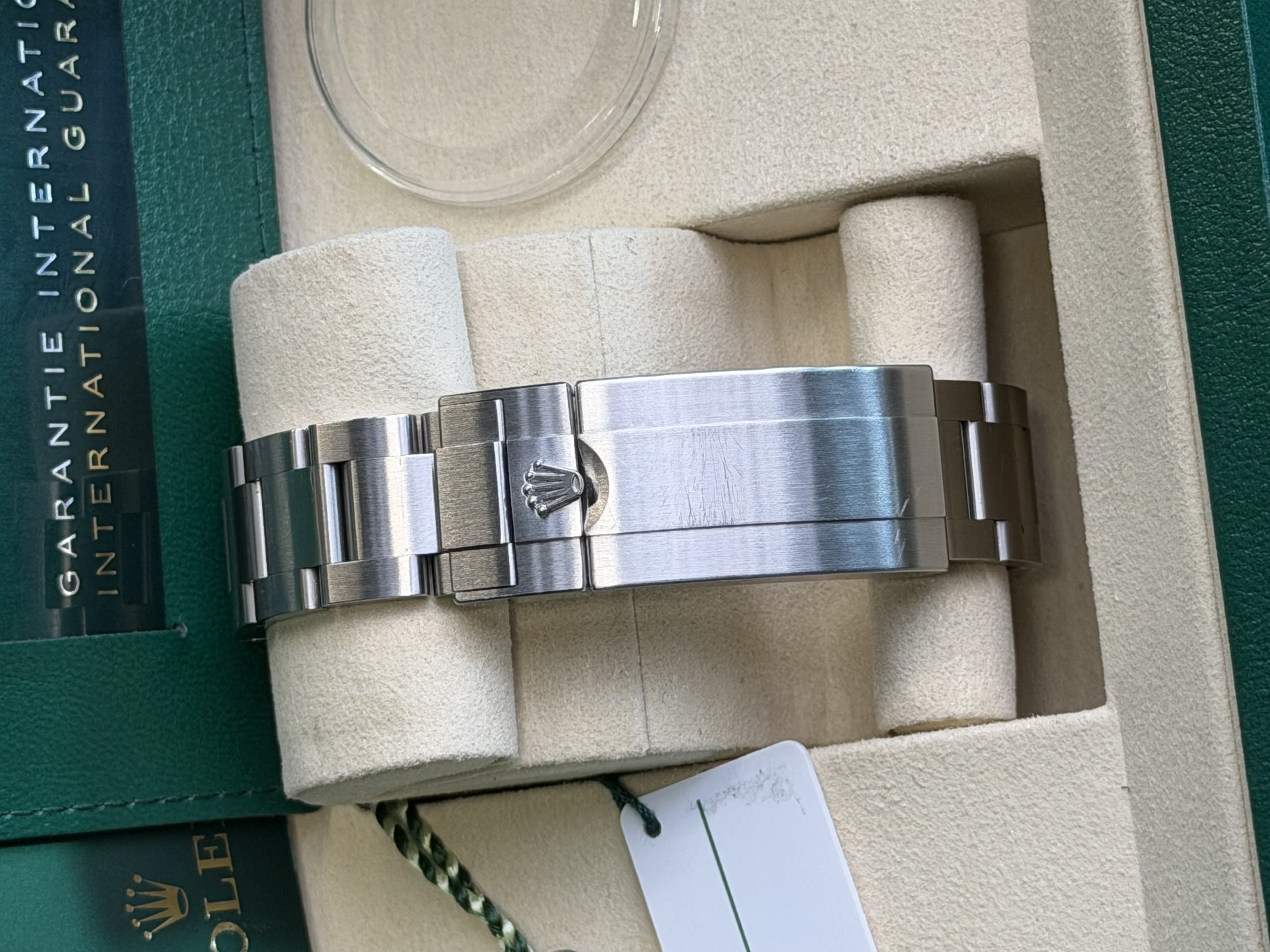 Watchrr - Authentic luxury watch
