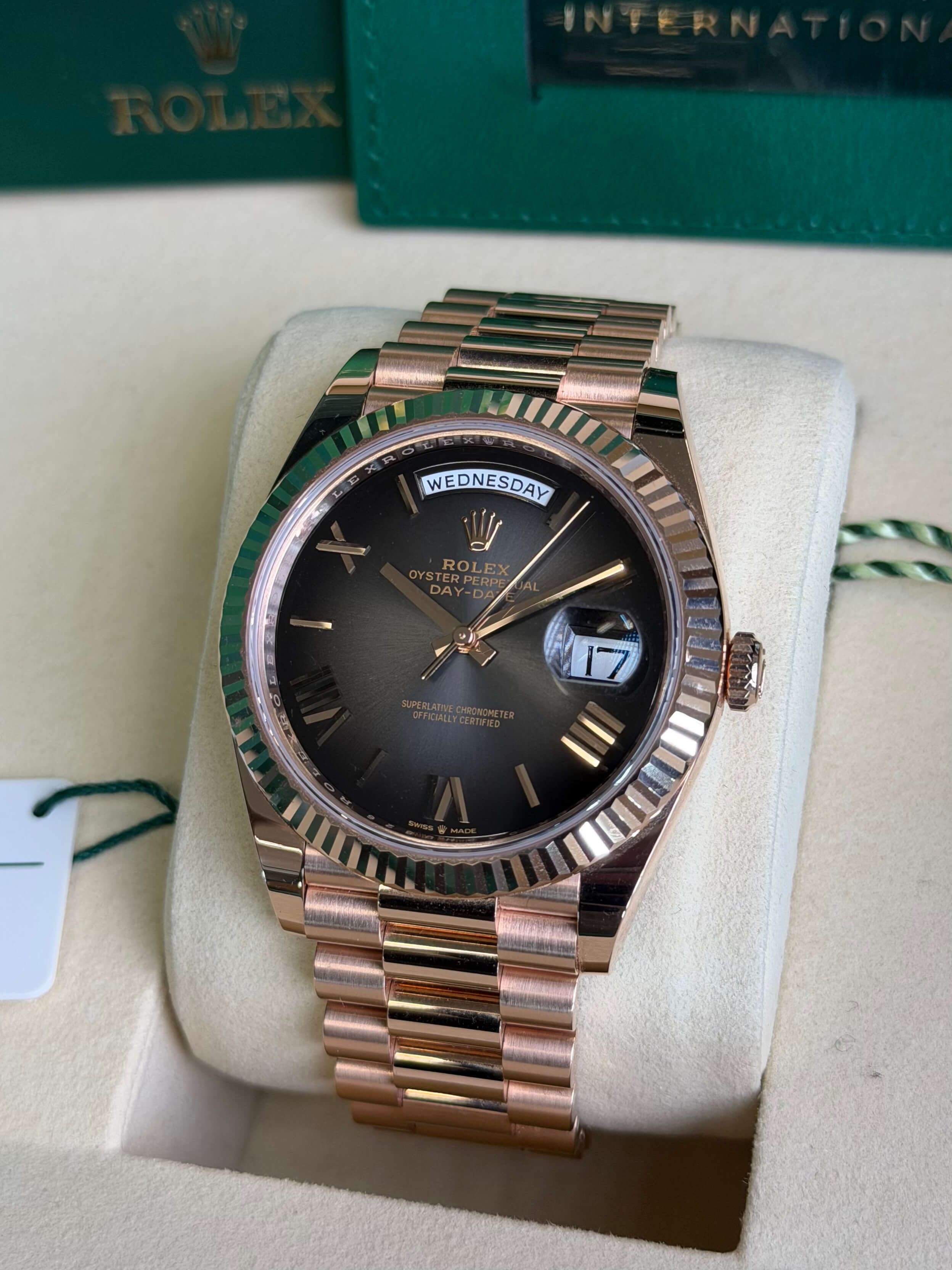 Watchrr - Authentic luxury watch