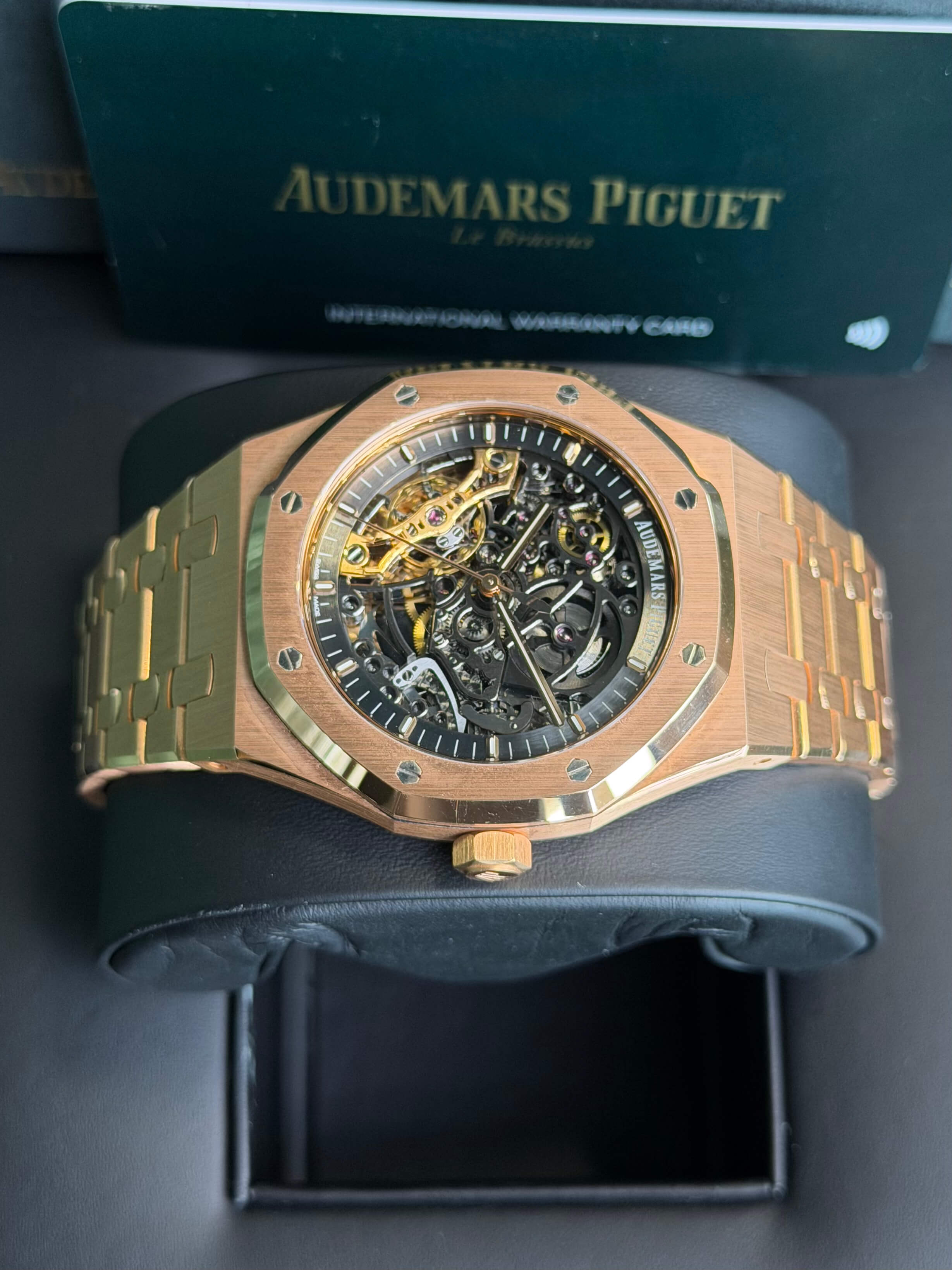 Watchrr - Authentic luxury watch