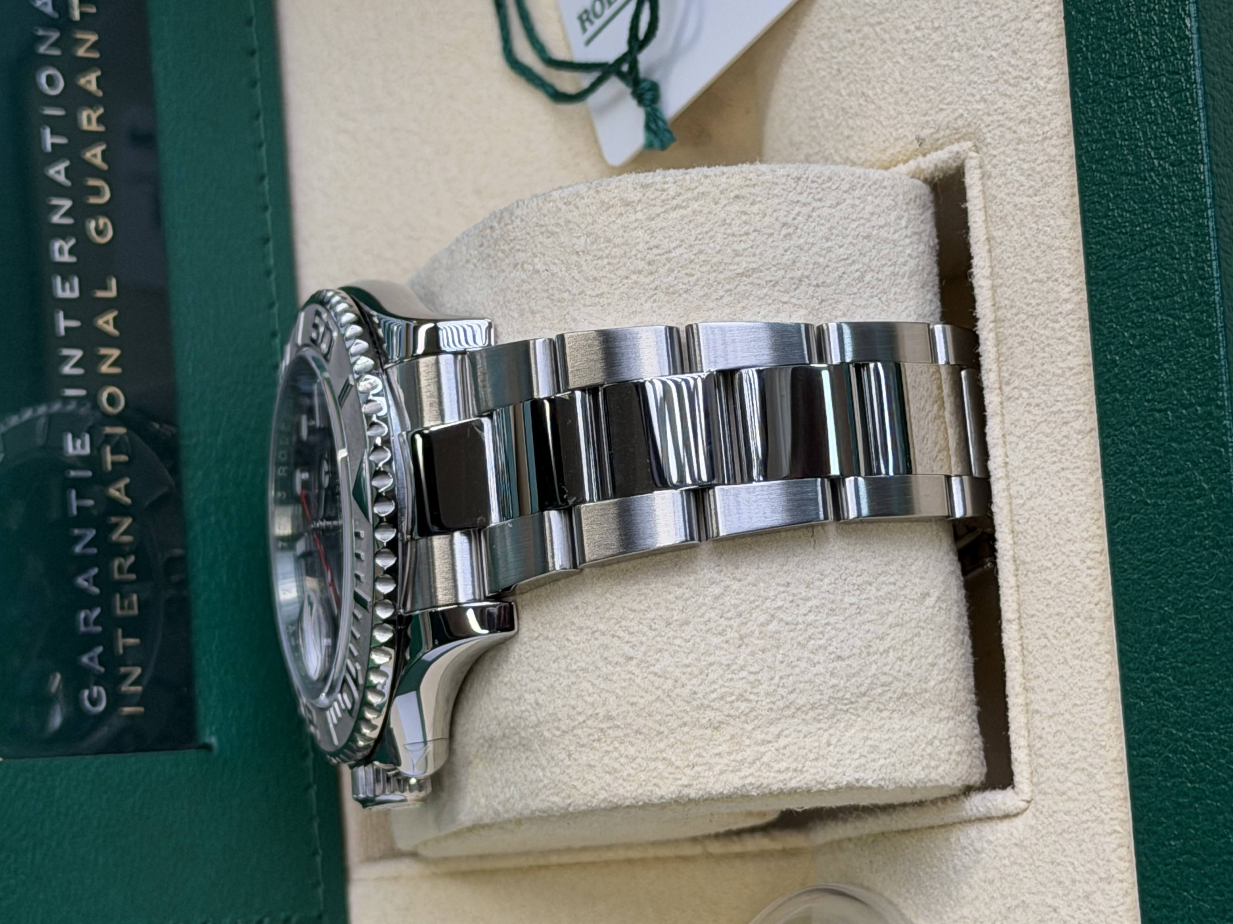 Watchrr - Authentic luxury watch