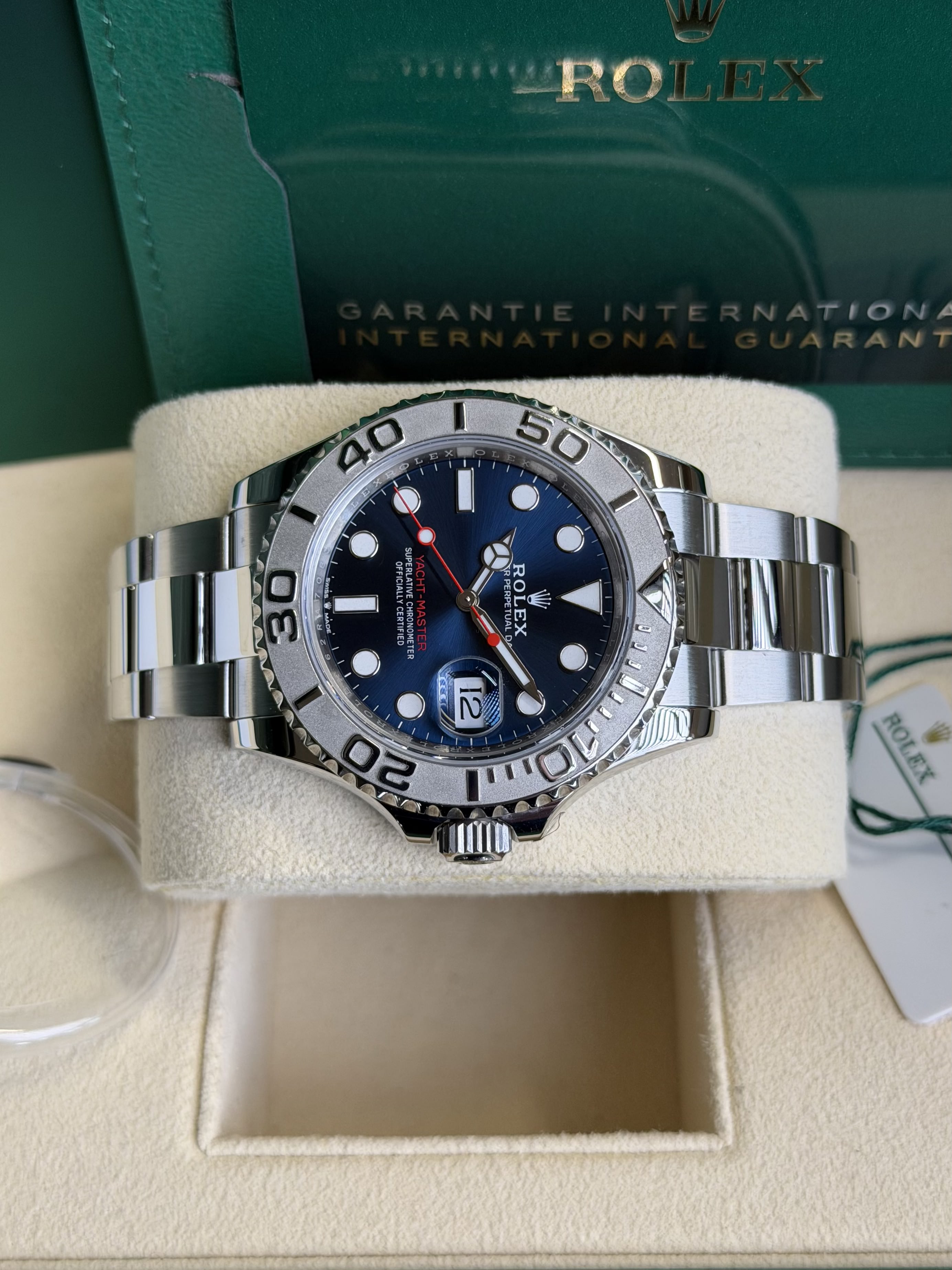 Watchrr - Authentic luxury watch