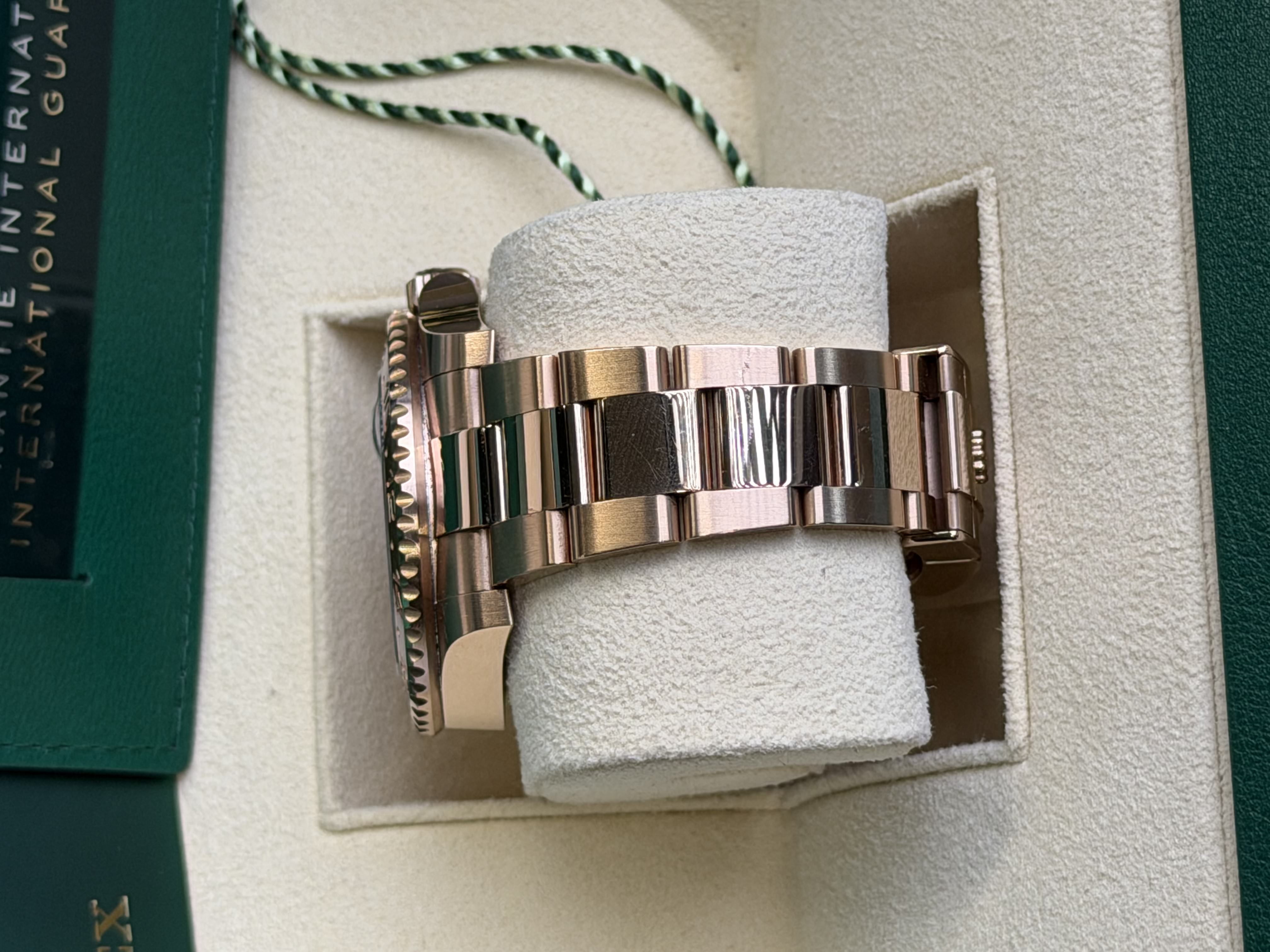 Watchrr - Authentic luxury watch