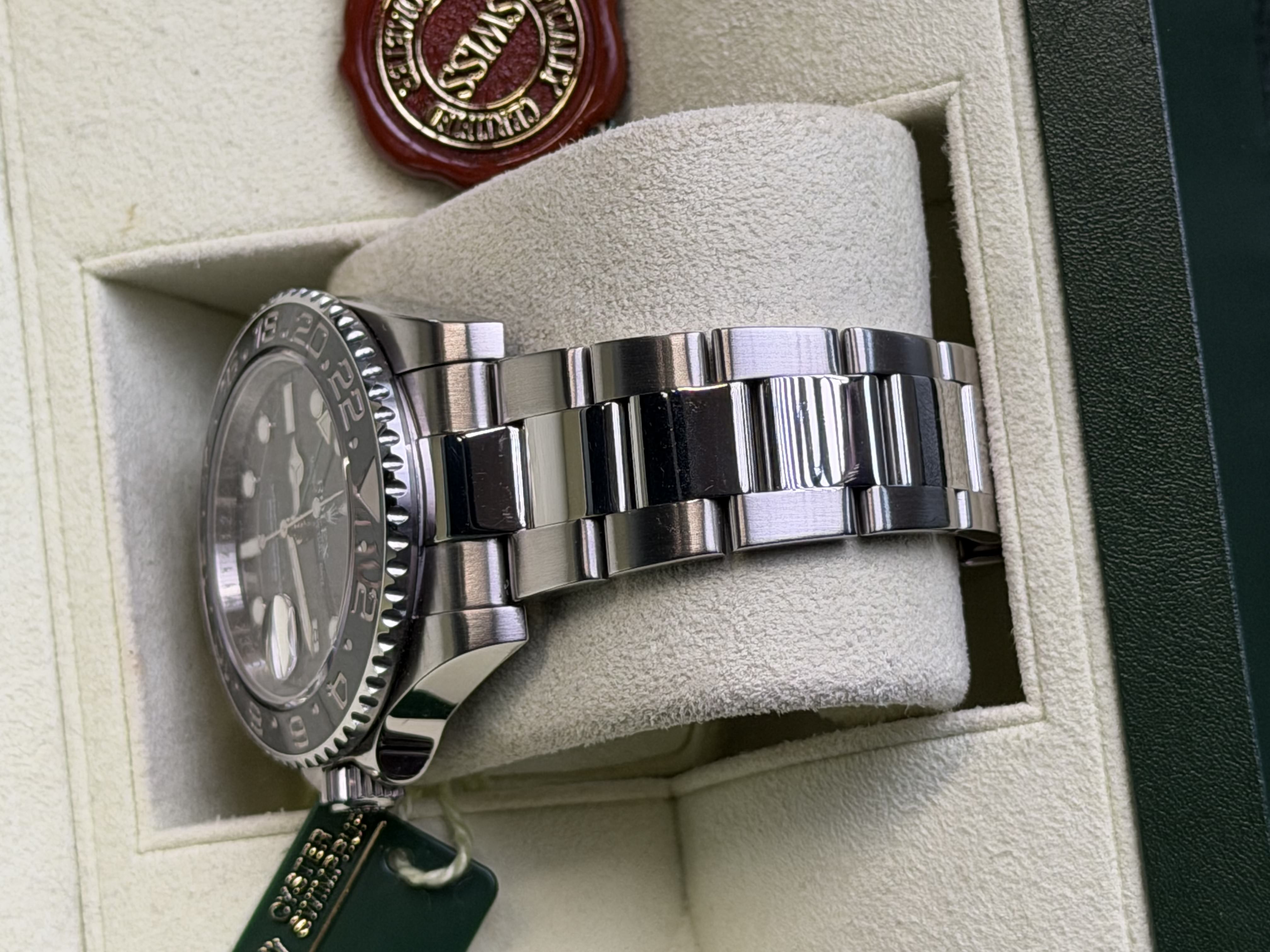Watchrr - Authentic luxury watch