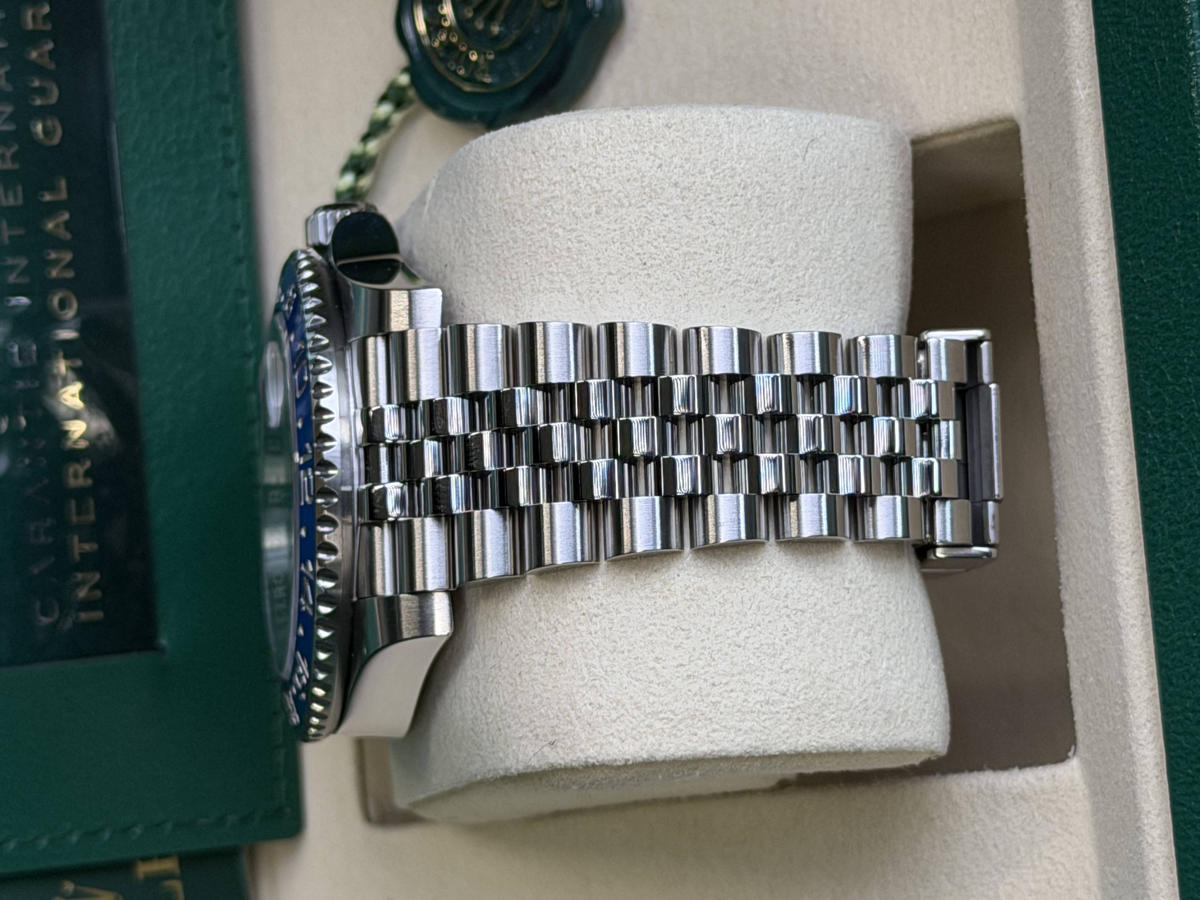 Watchrr - Authentic luxury watch
