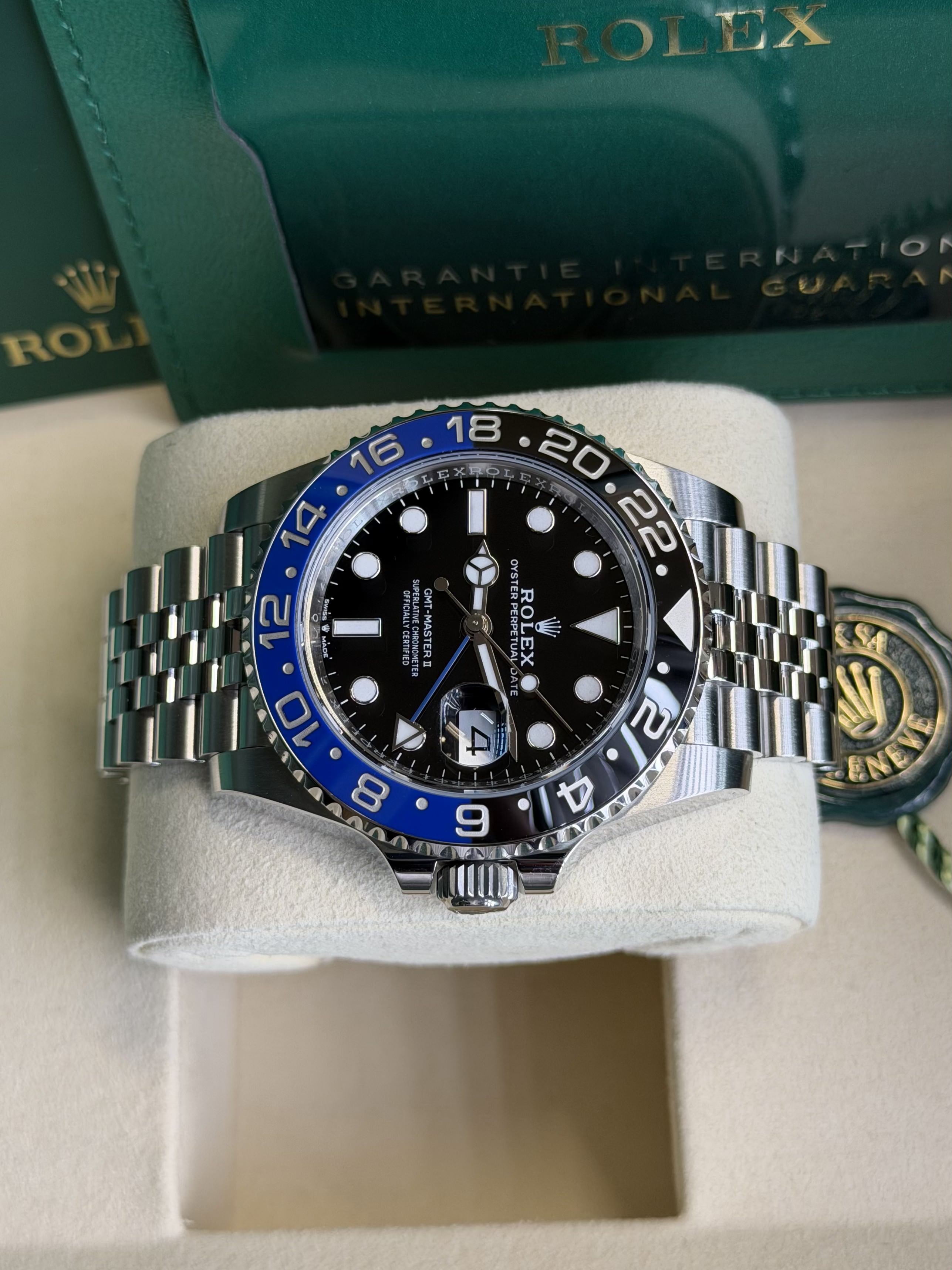 Watchrr - Authentic luxury watch