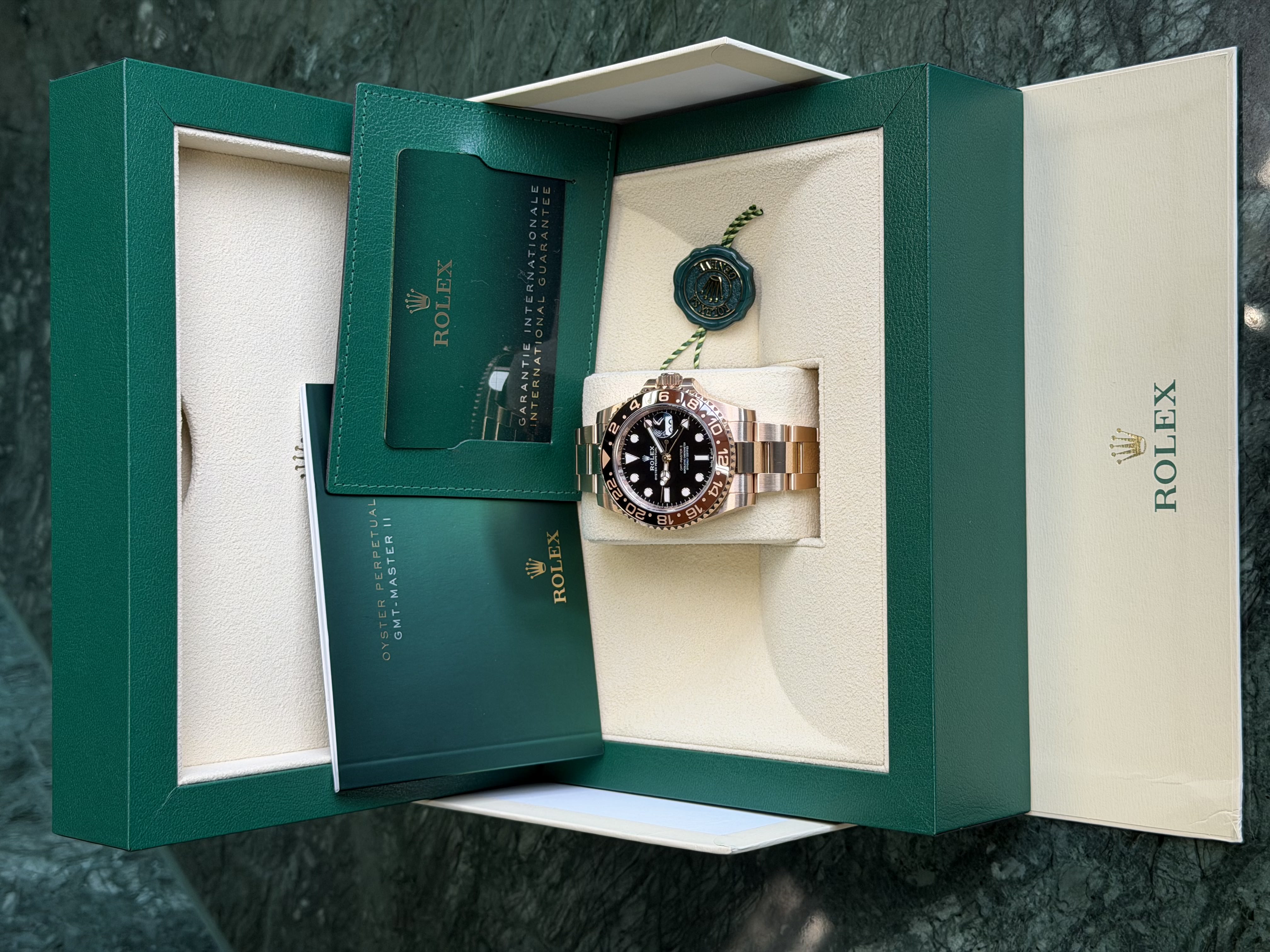 Watchrr - Authentic luxury watch