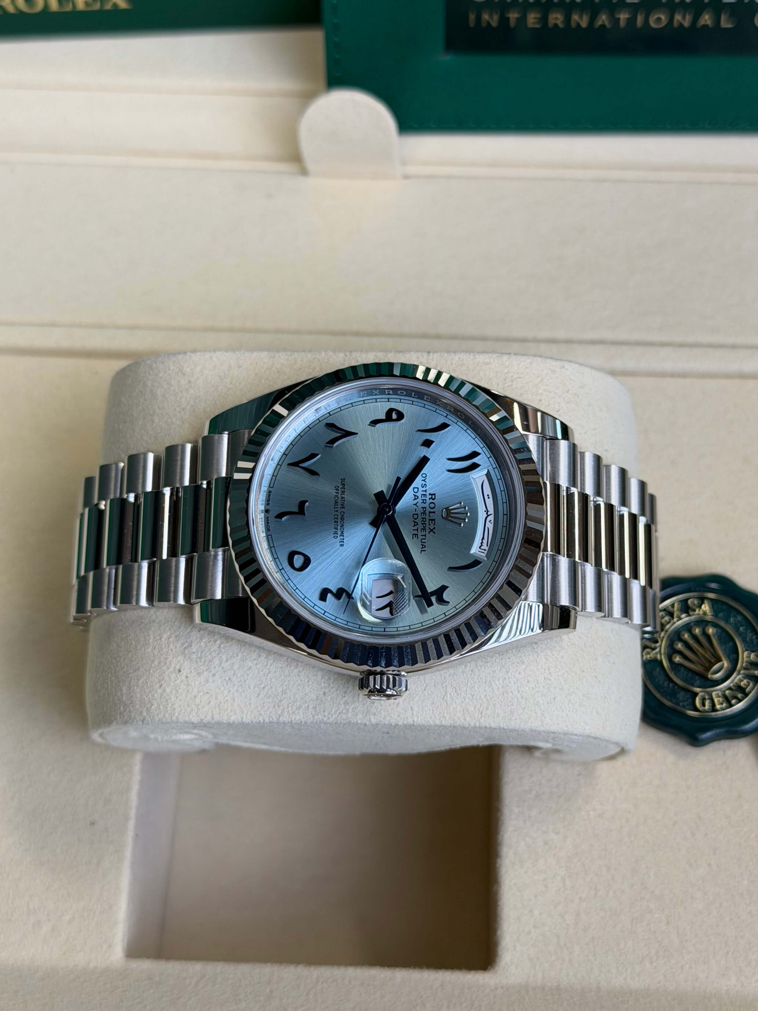 Watchrr - Authentic luxury watch