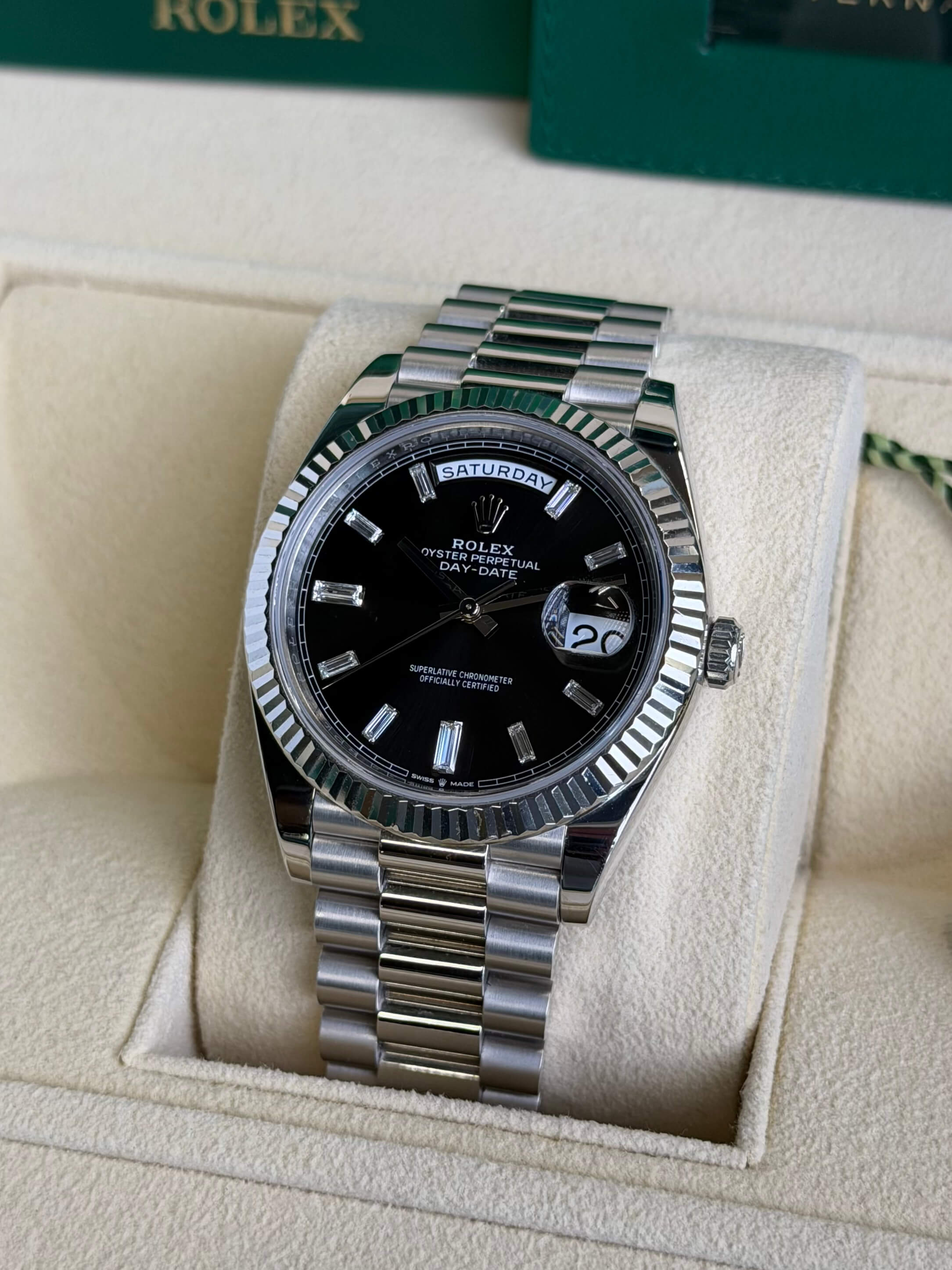 Watchrr - Authentic luxury watch