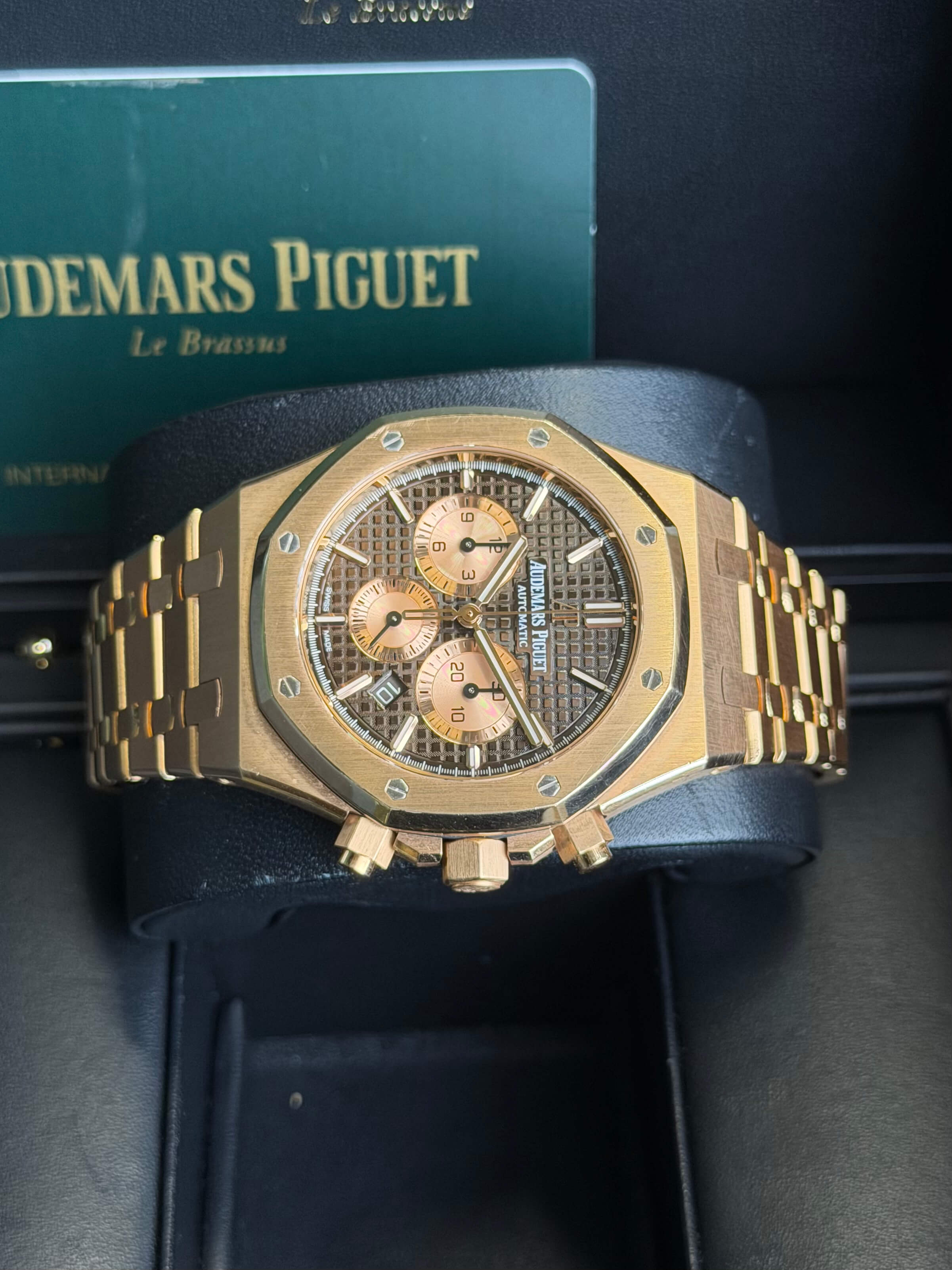 Watchrr - Authentic luxury watch