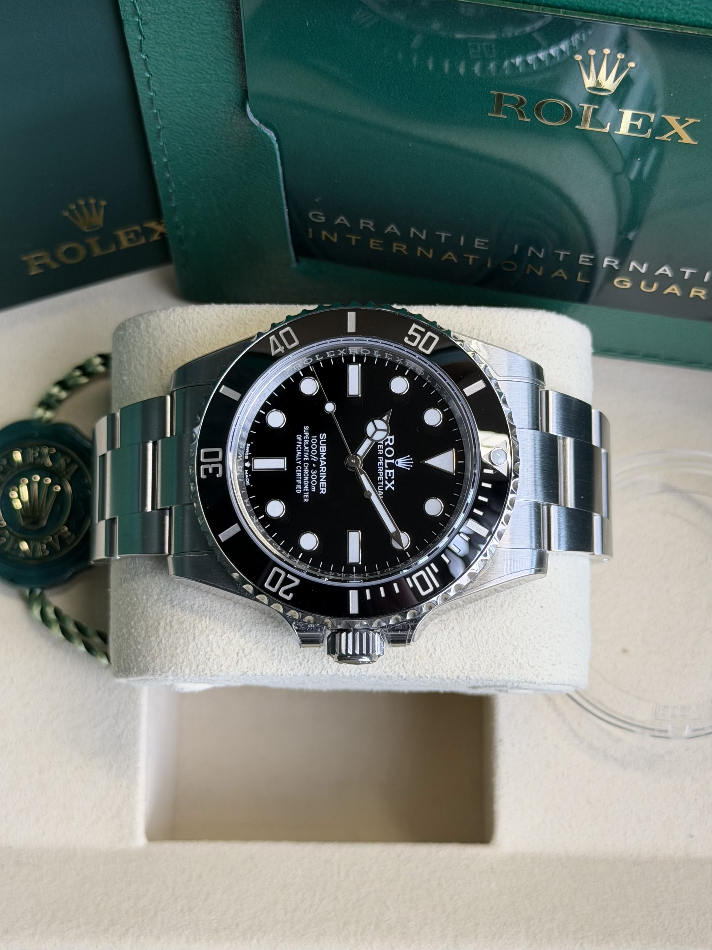 Watchrr - Authentic luxury watch