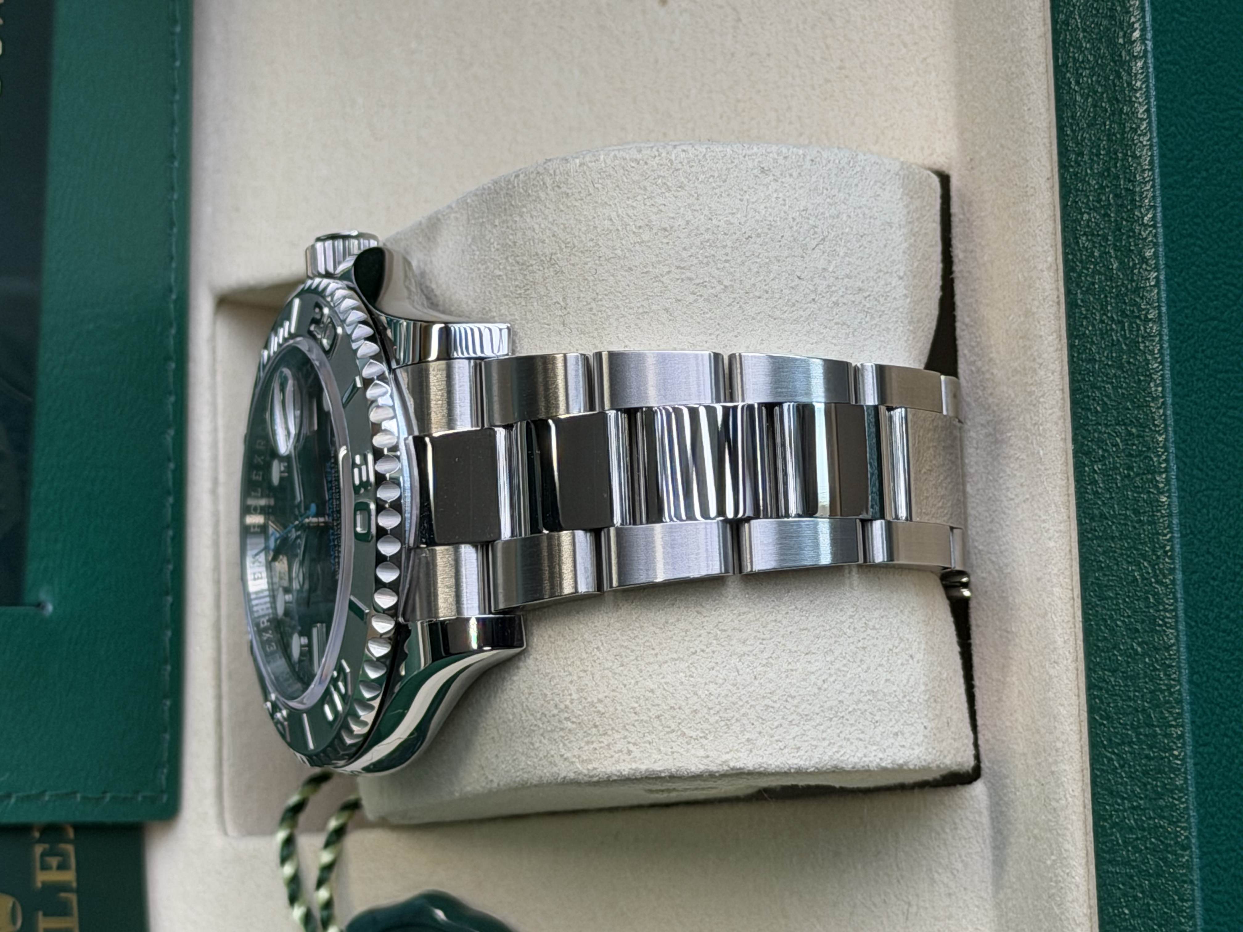 Watchrr - Authentic luxury watch
