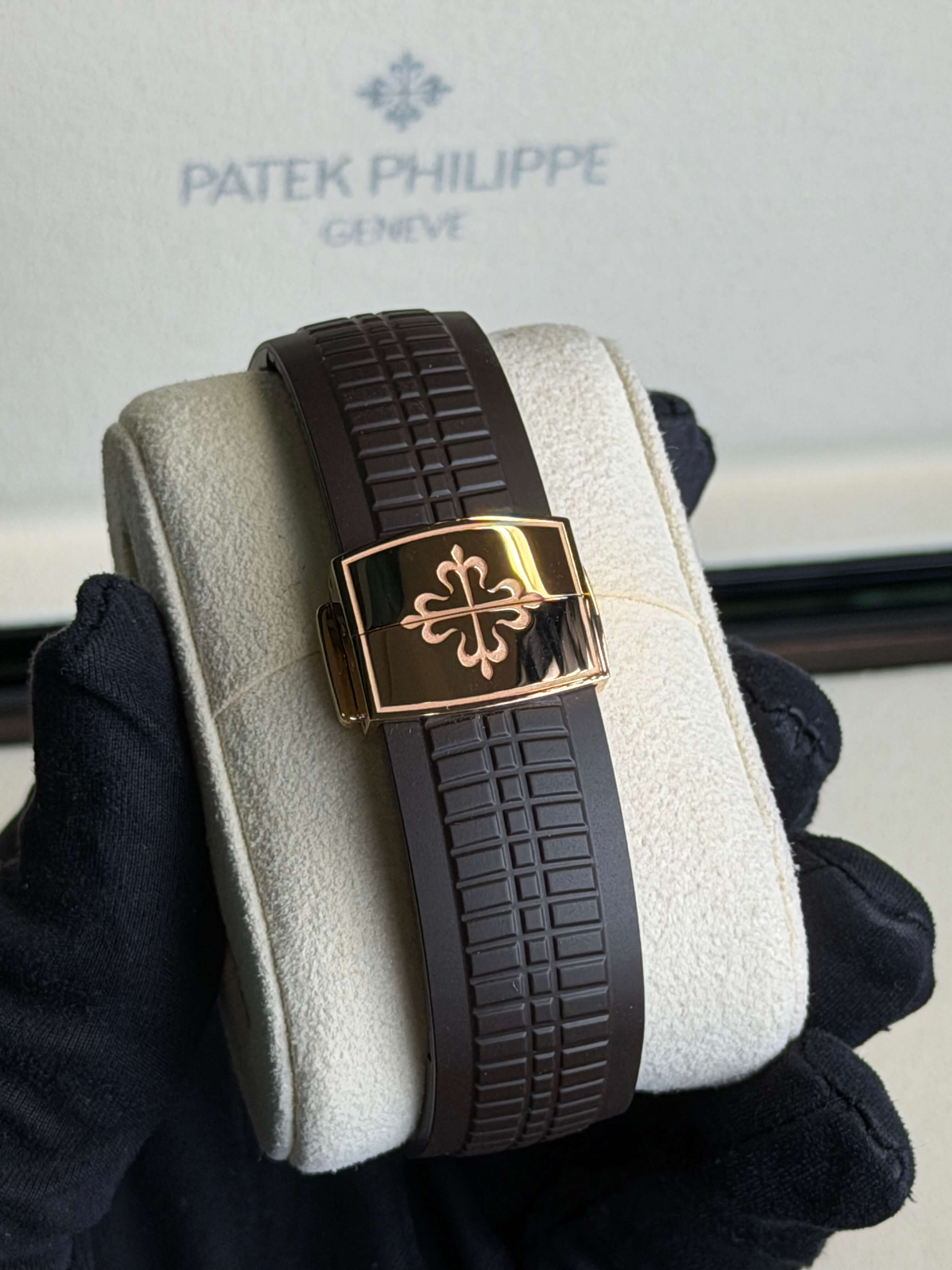 Watchrr - Authentic luxury watch
