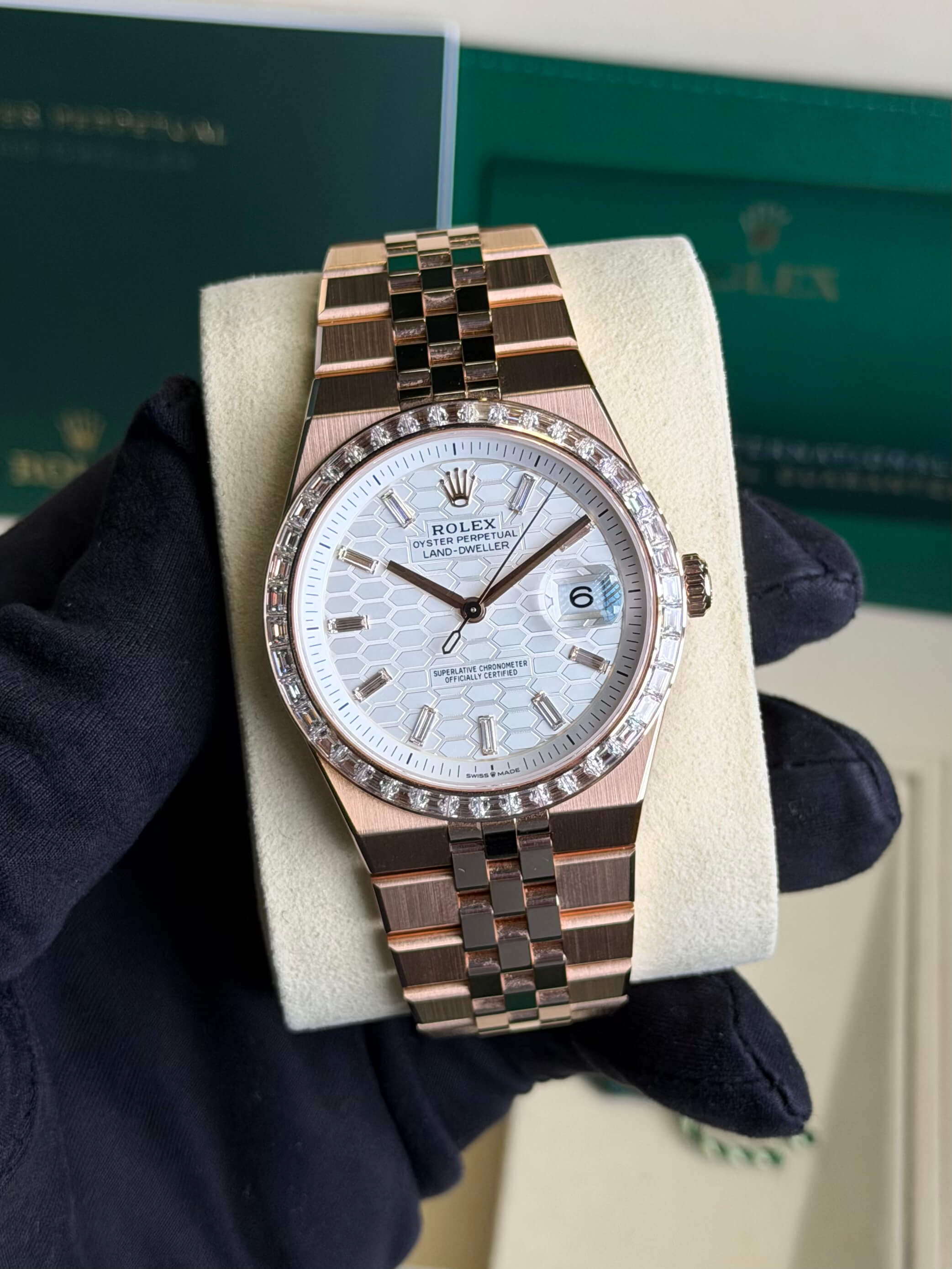 Rolex Land-Dweller 40 127385TBR Rose Baguette 2026