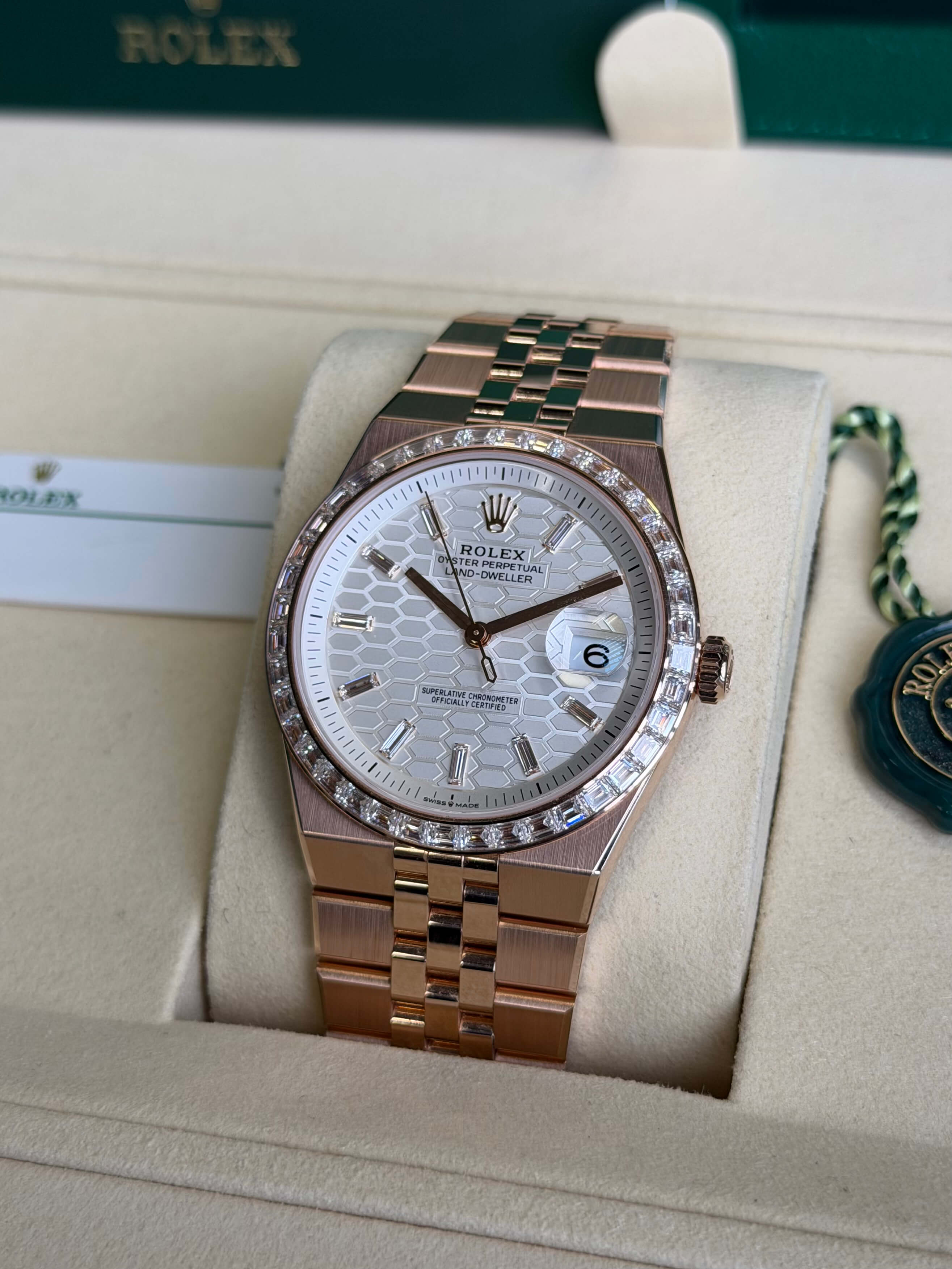 Watchrr - Authentic luxury watch