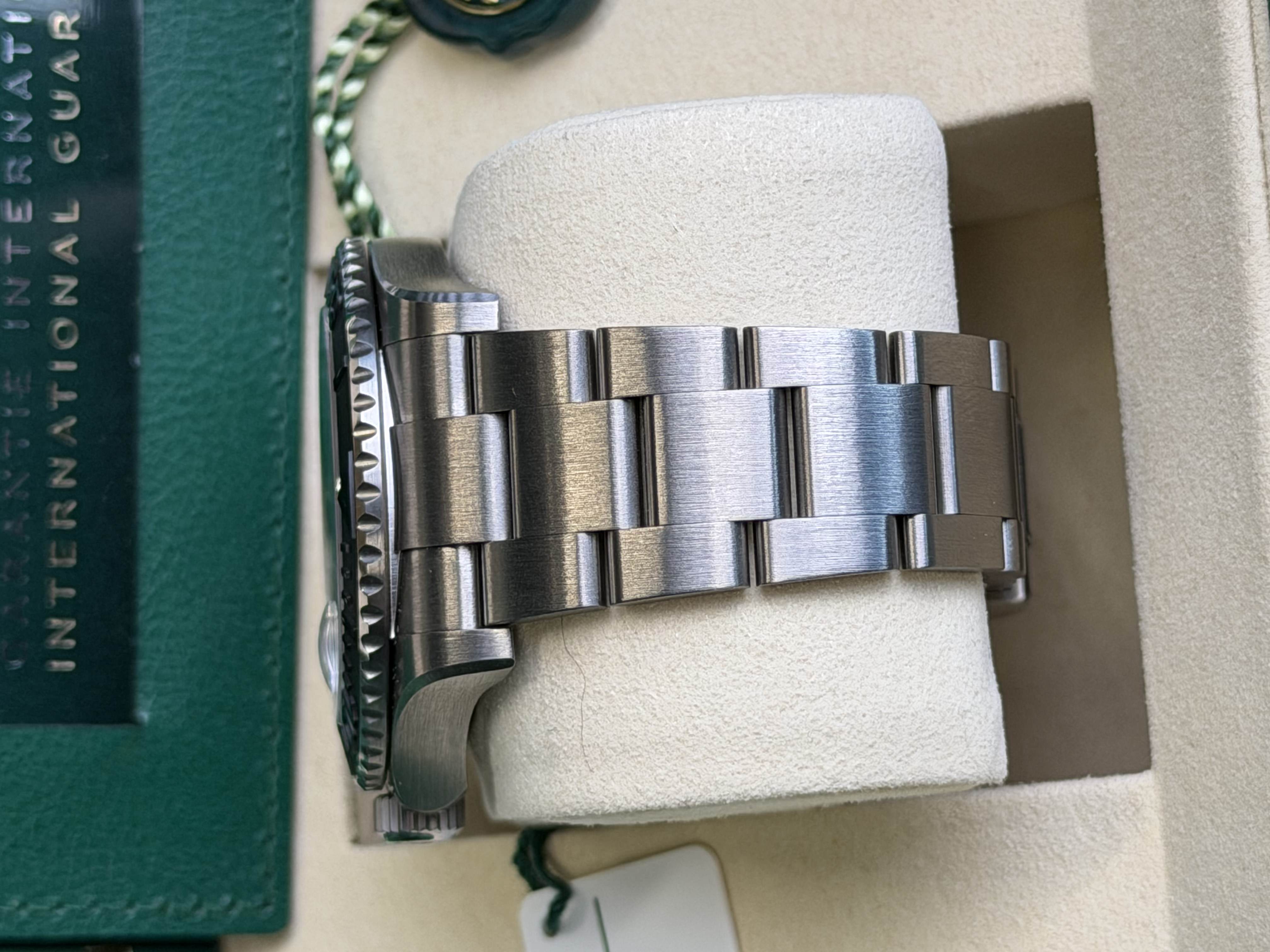 Watchrr - Authentic luxury watch