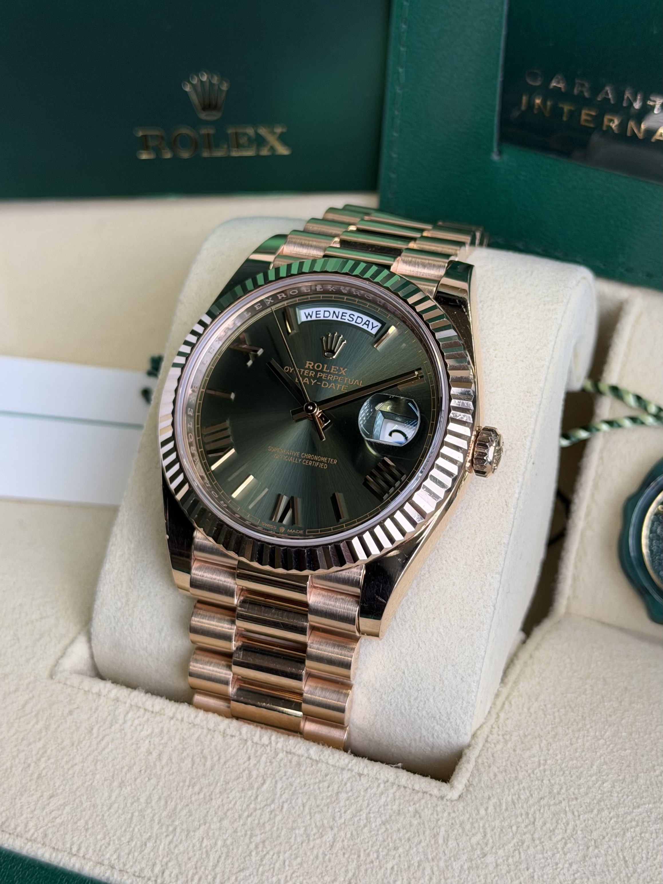 Watchrr - Authentic luxury watch
