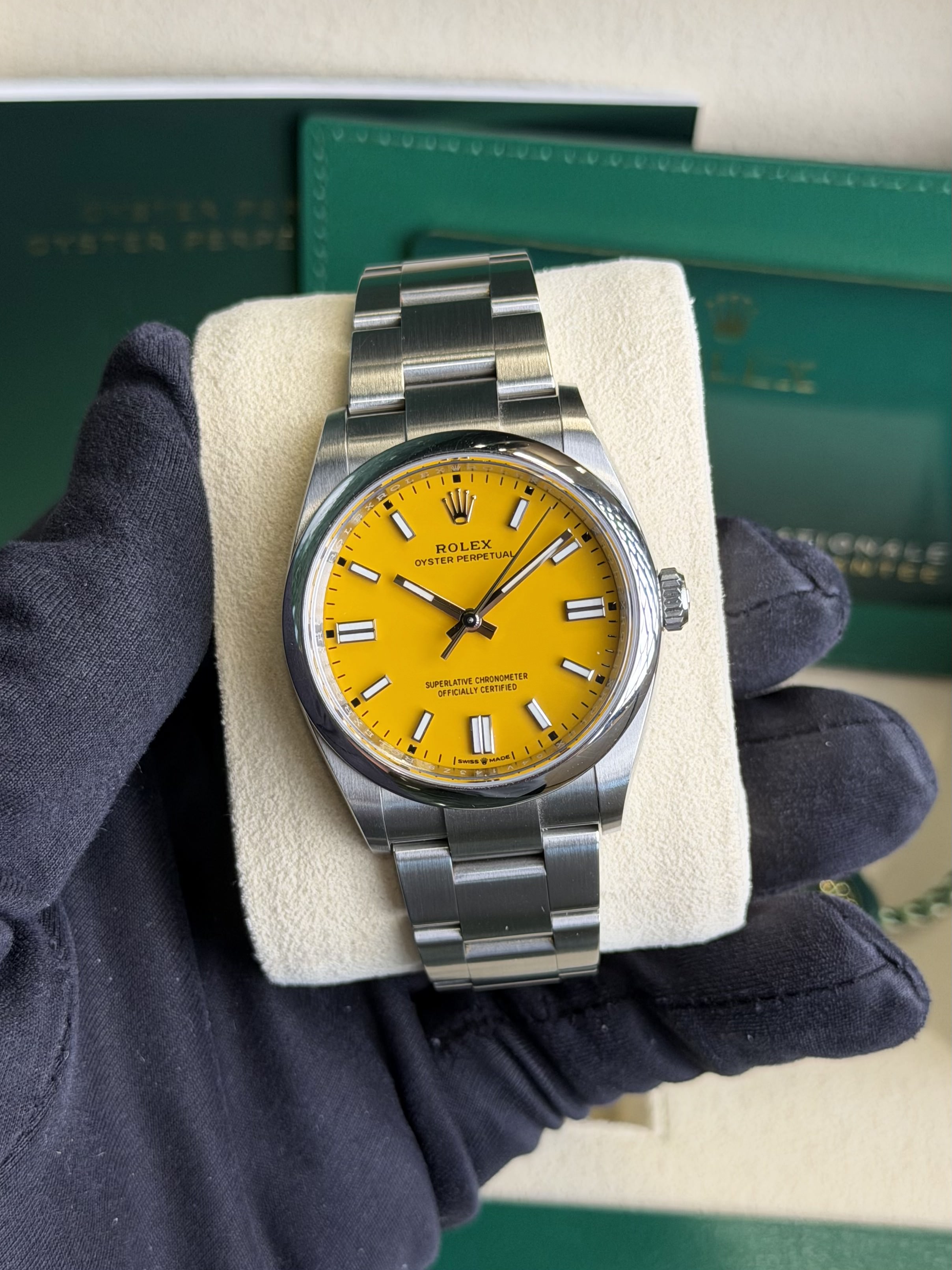 Rolex 126000 Oyster Perpetual 36 Yellow 2021 Full set