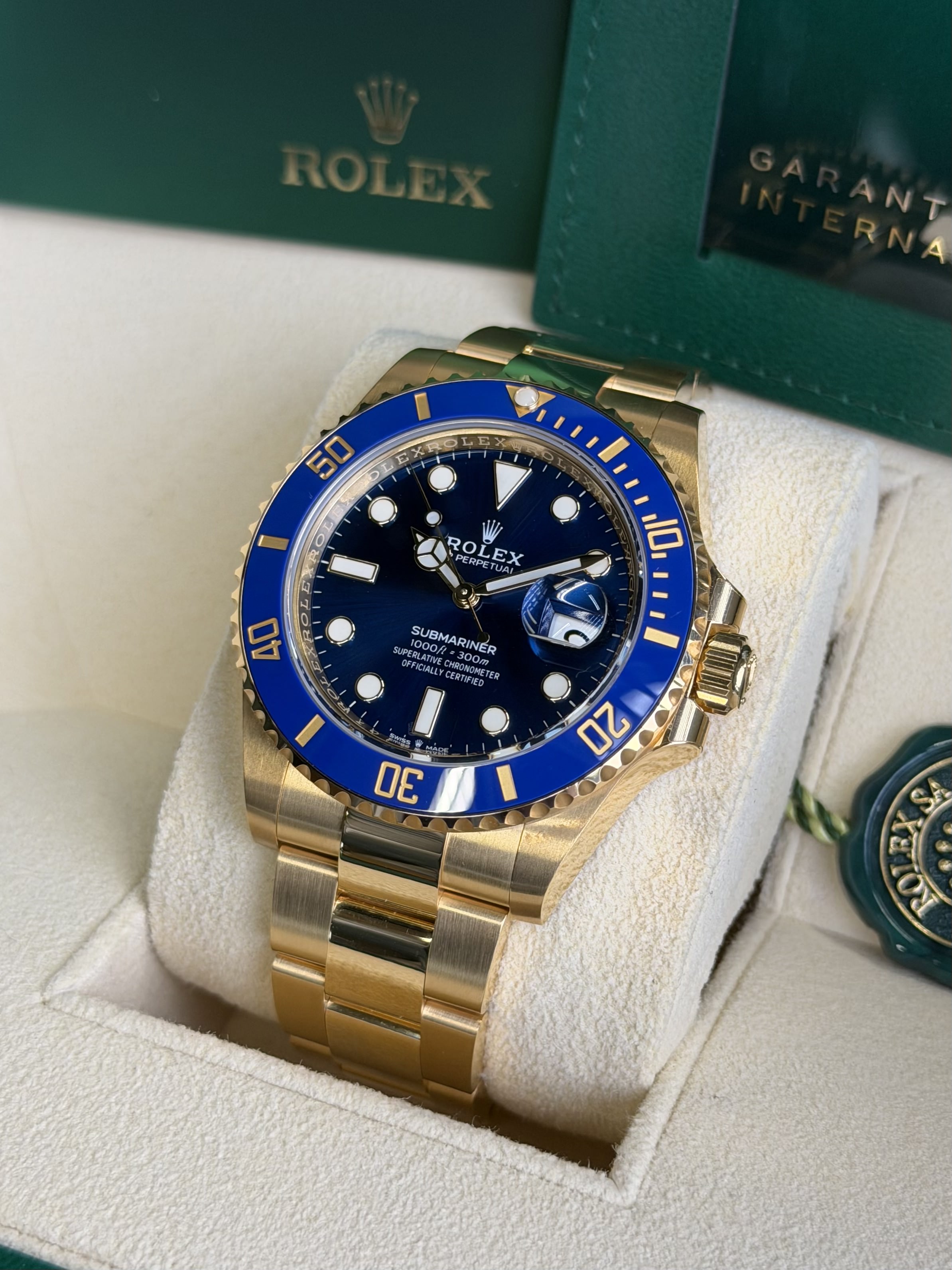 Watchrr - Authentic luxury watch