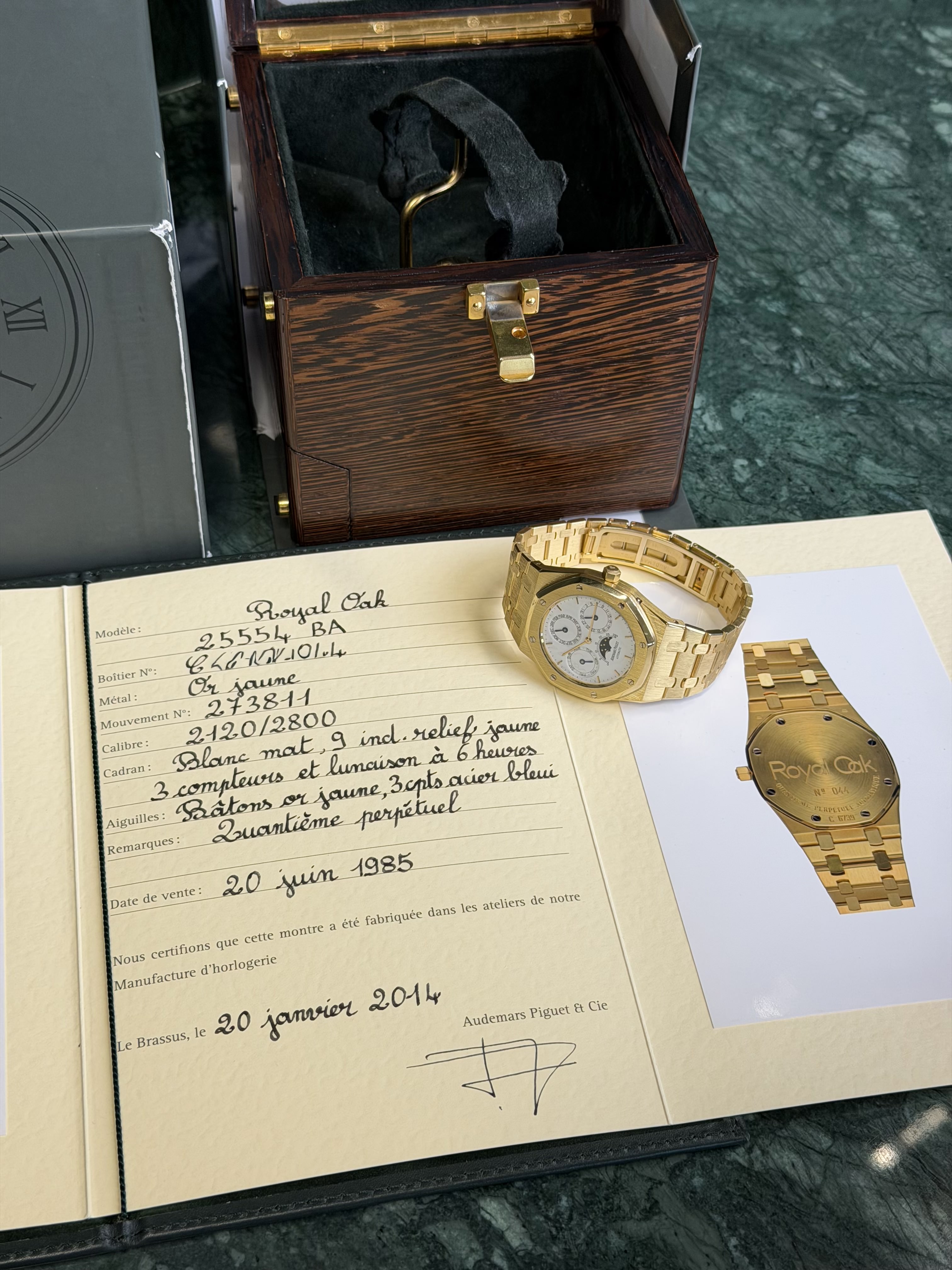 Watchrr - Authentic luxury watch