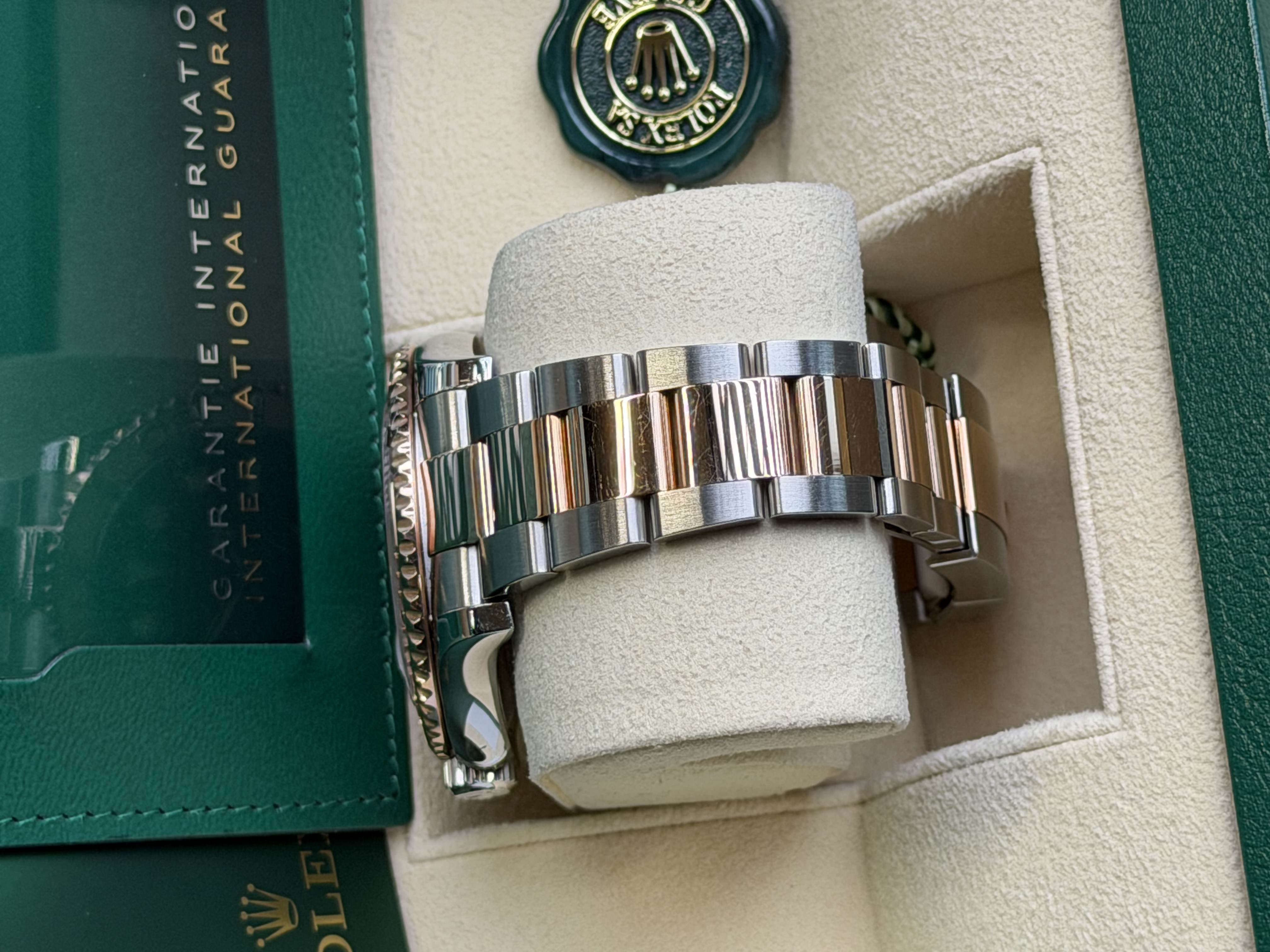 Watchrr - Authentic luxury watch