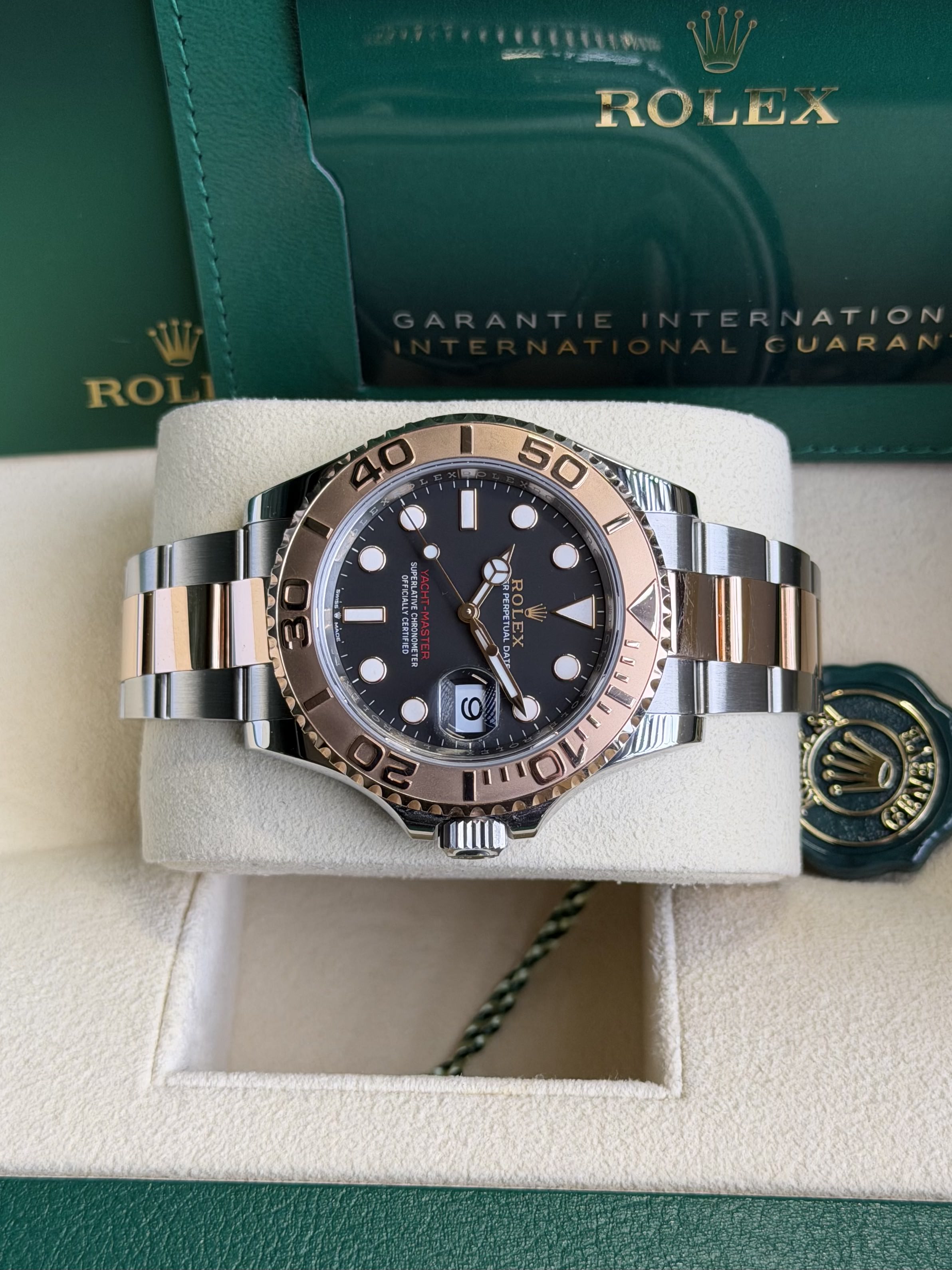Watchrr - Authentic luxury watch
