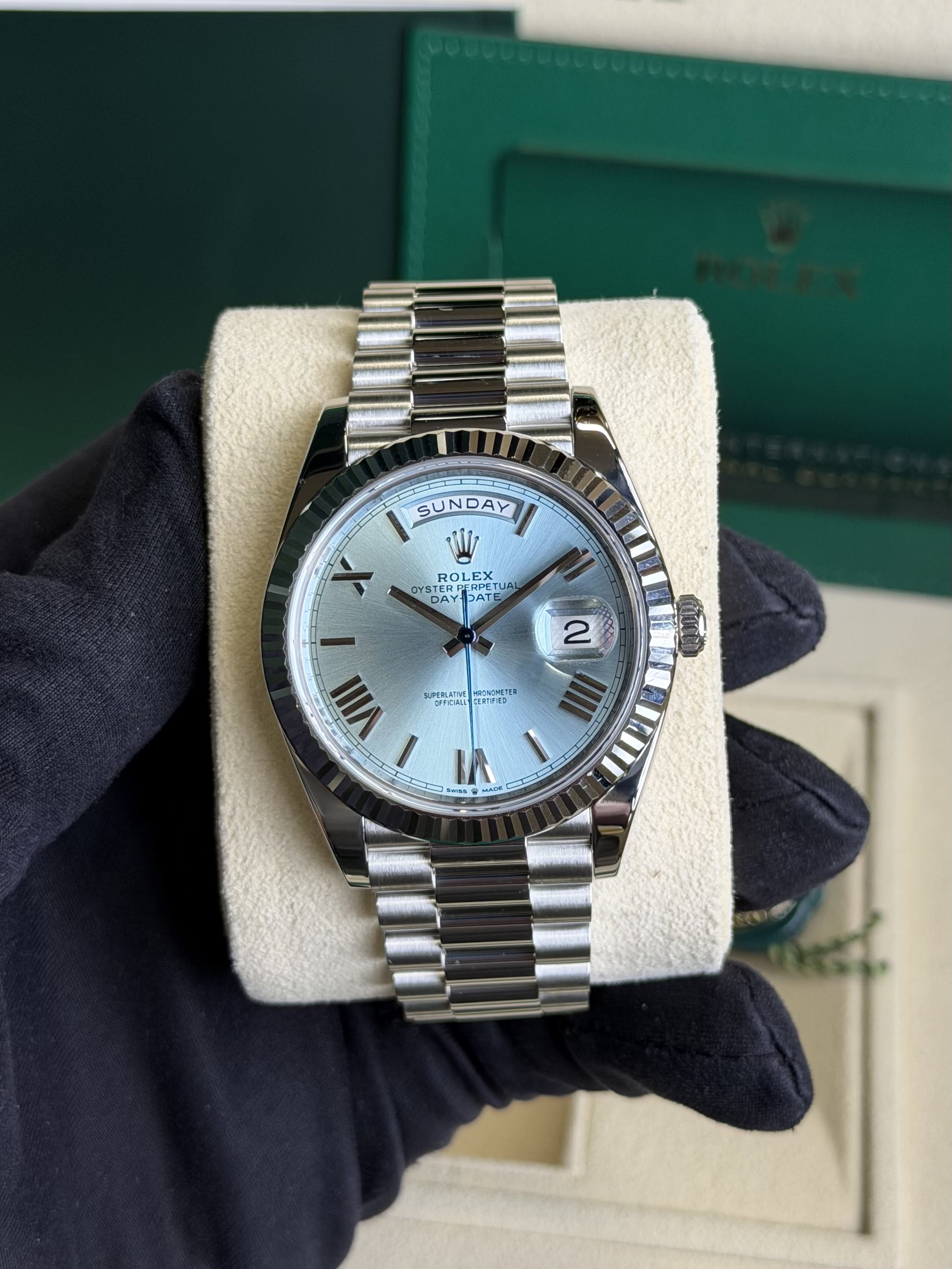 Rolex 228236 Day-Date 40 Platinum Ice Blue - Roman 2024