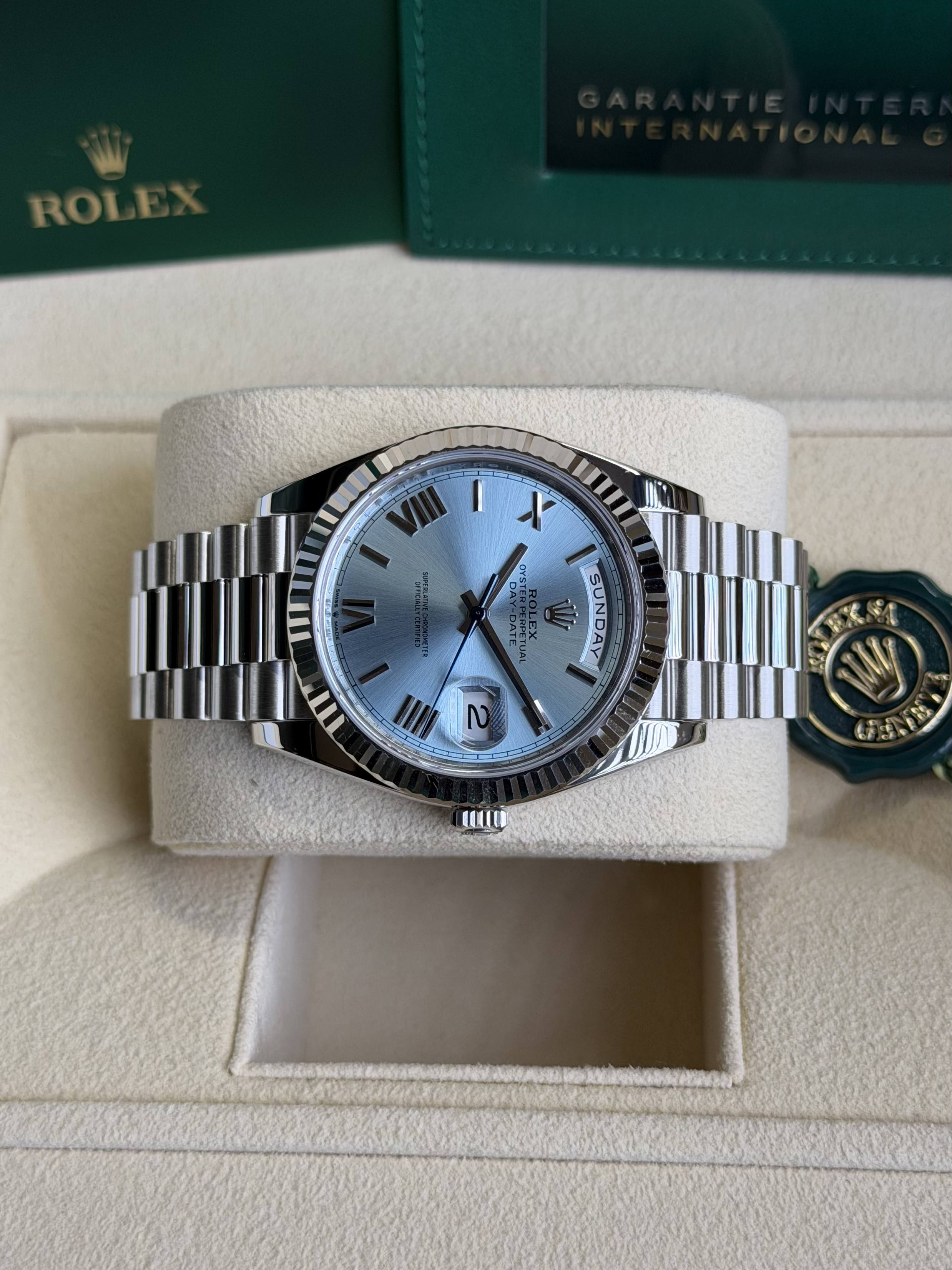 Watchrr - Authentic luxury watch