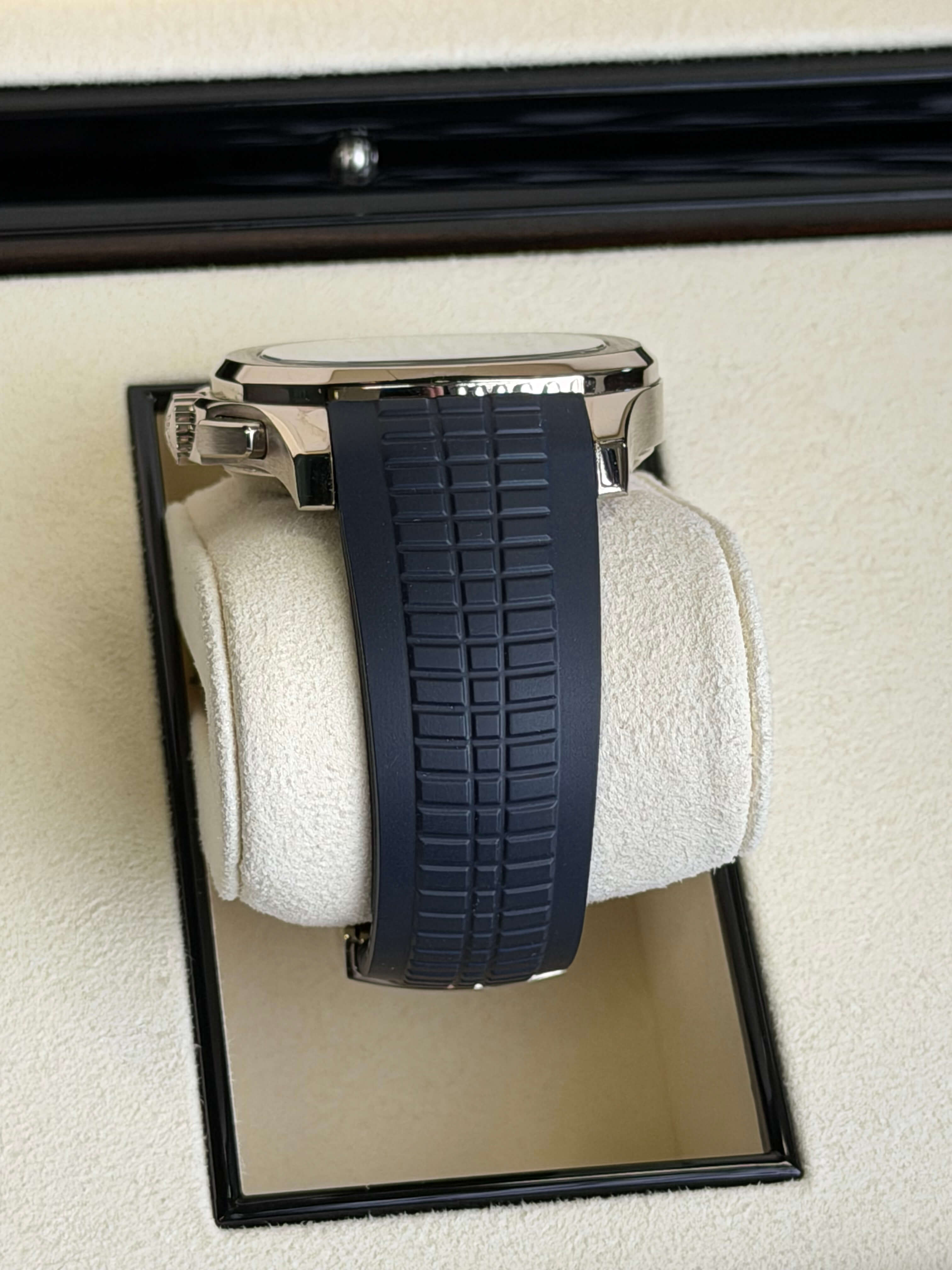Watchrr - Authentic luxury watch