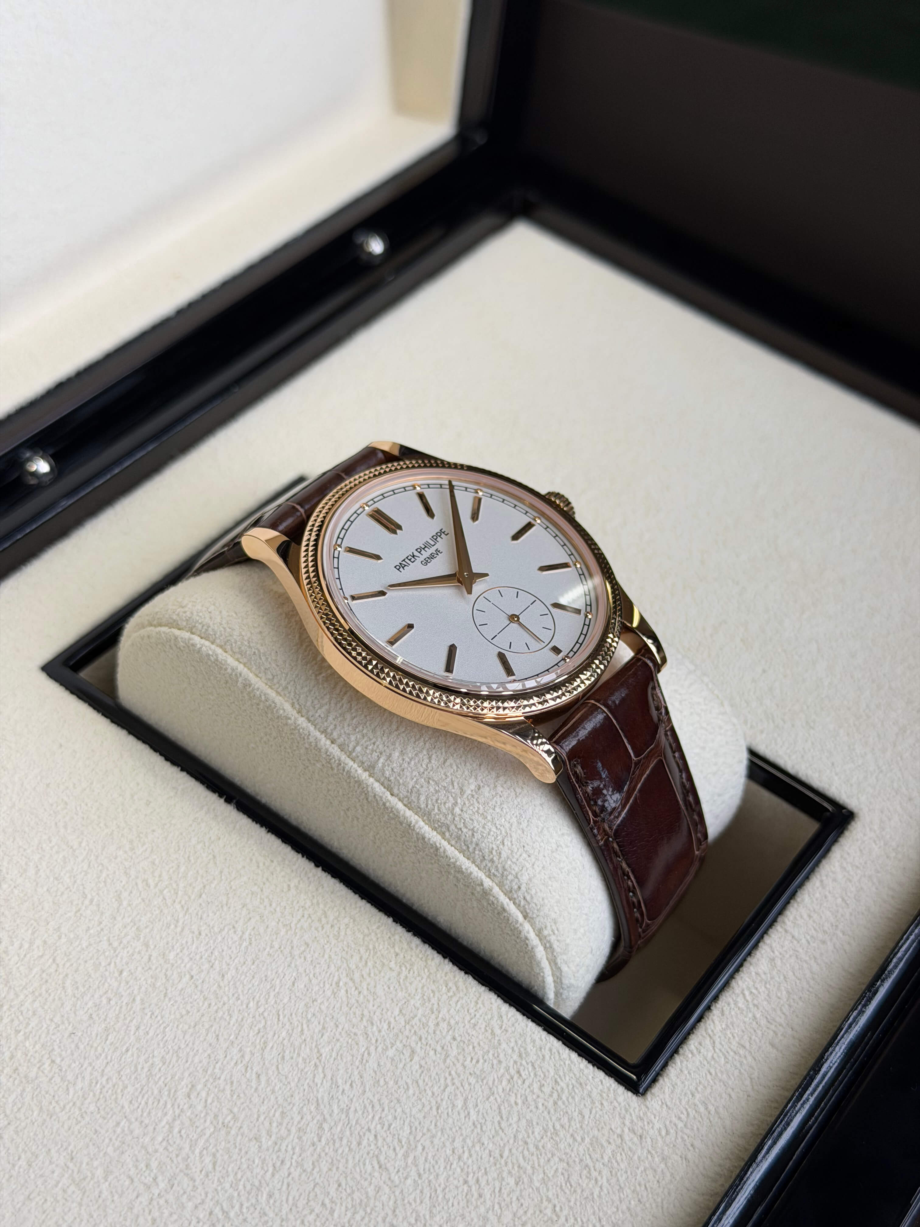 Watchrr - Authentic luxury watch